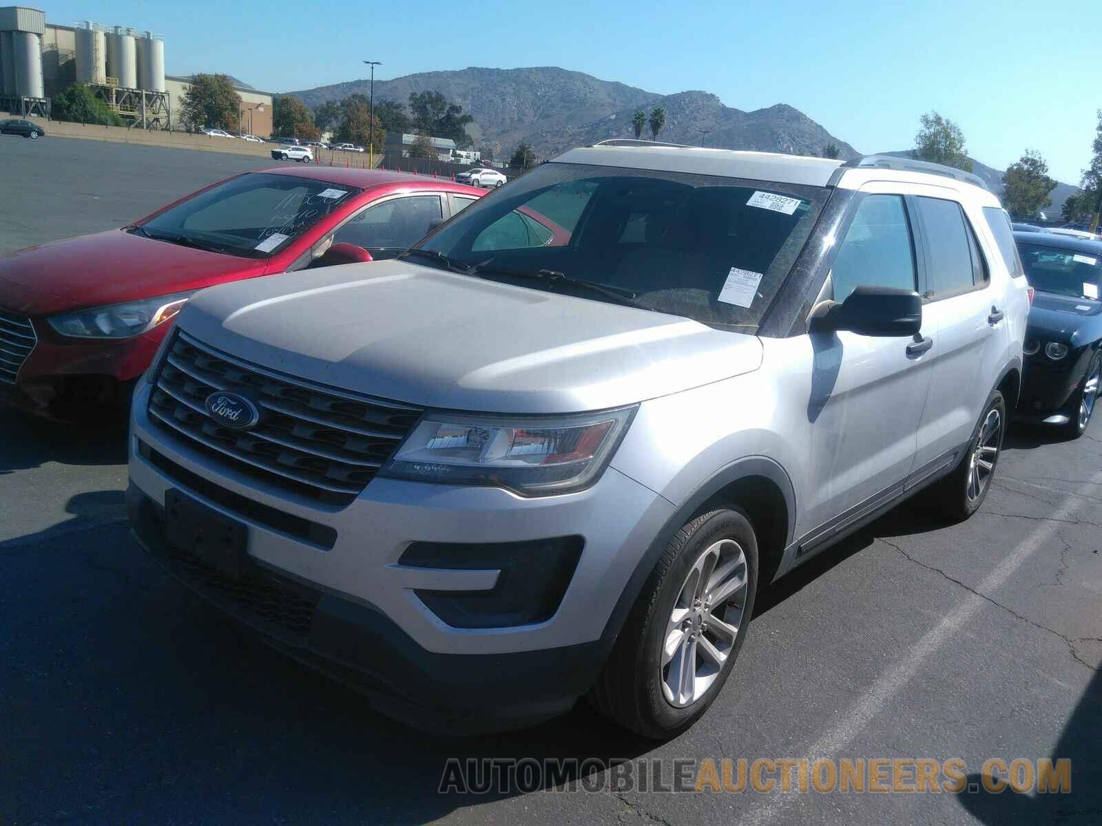 1FM5K7B85HGE38992 Ford Explorer 2017