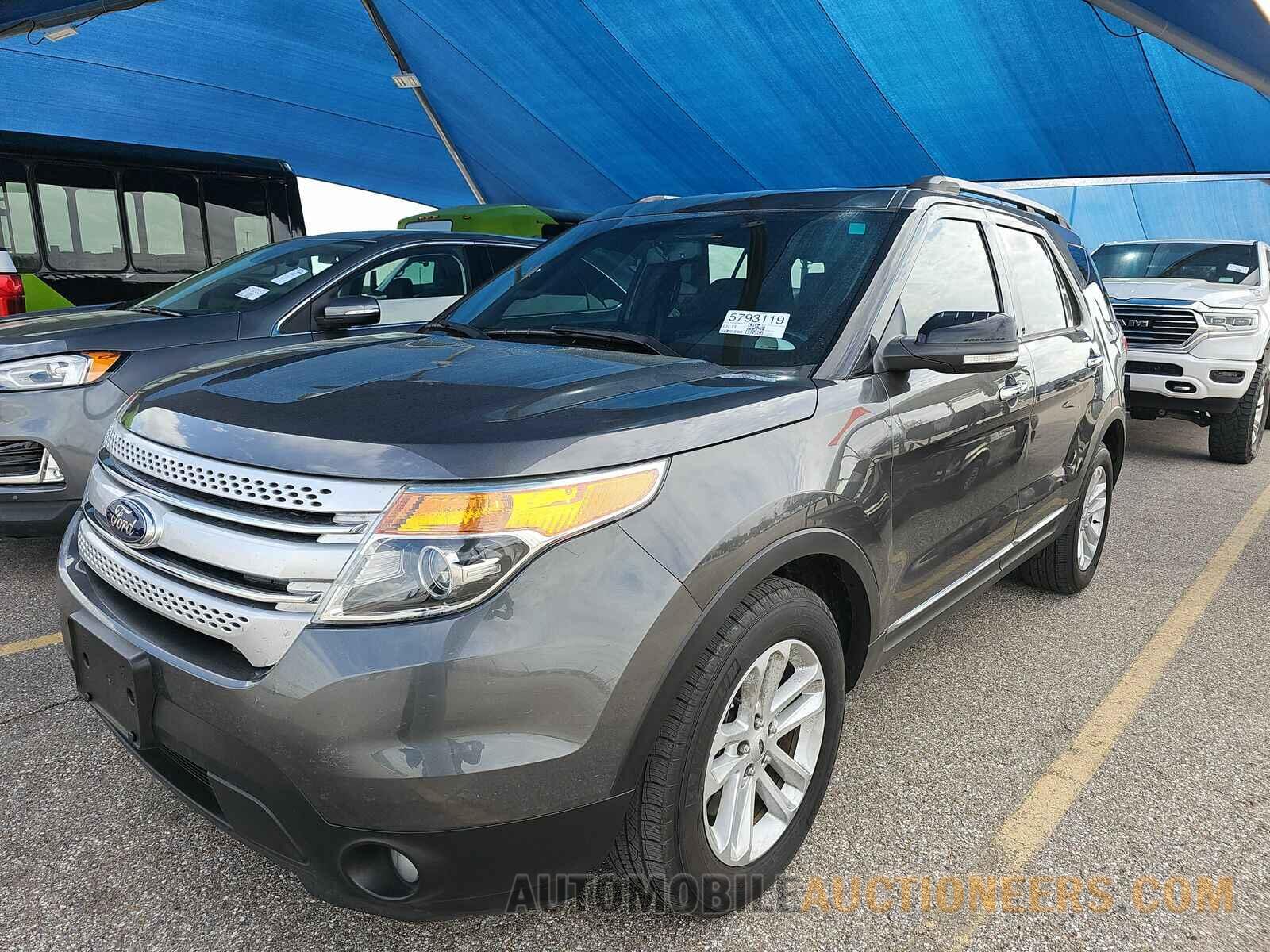 1FM5K7D81FGB39090 Ford Explorer 2015