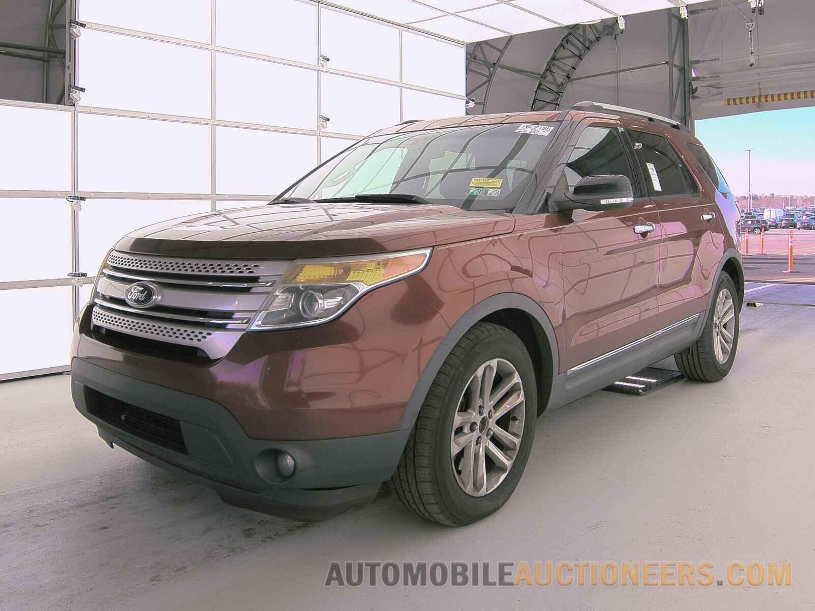 1FM5K7D85FGA60828 Ford Explorer 2015