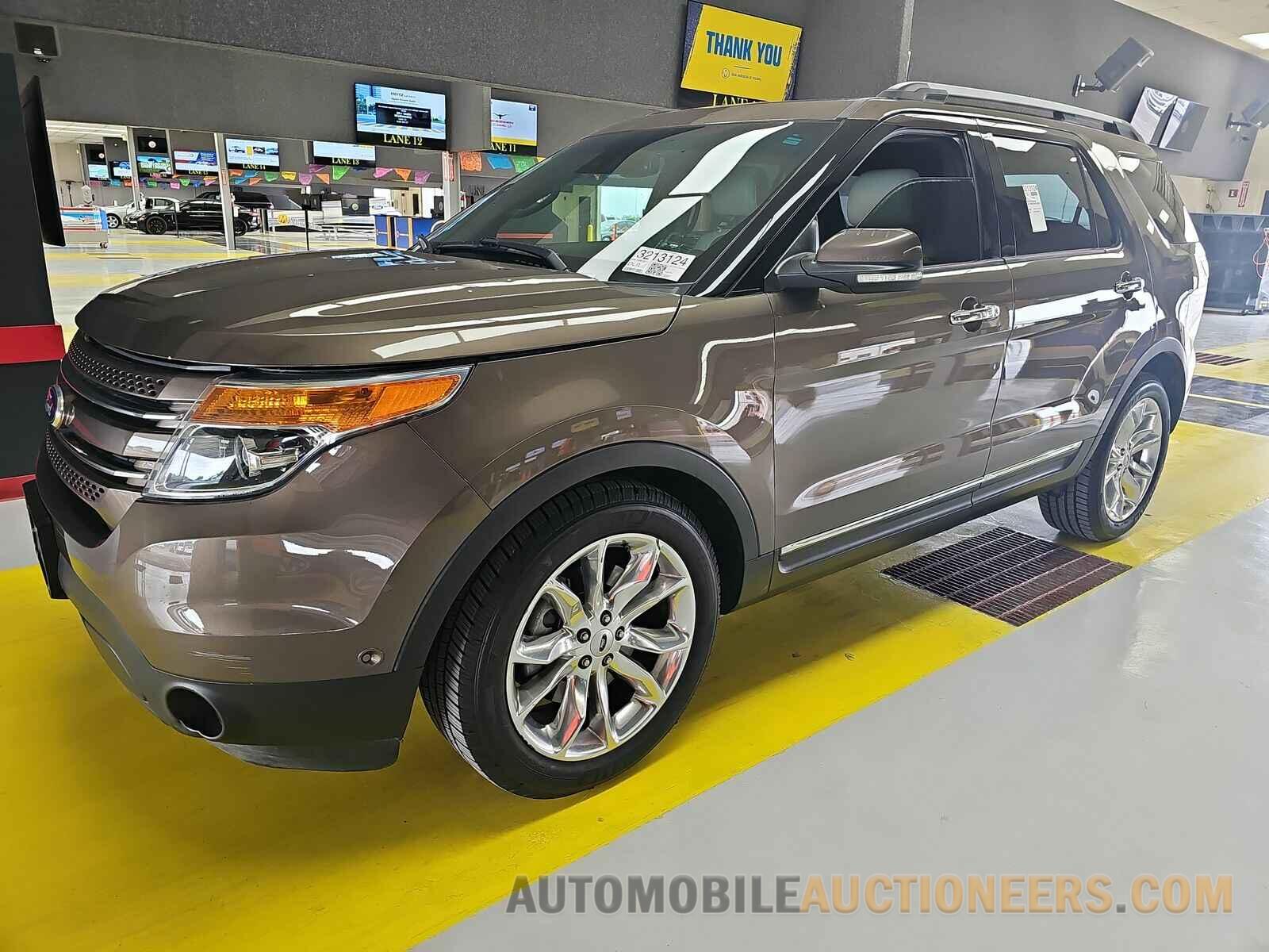 1FM5K7F84FGB18098 Ford Explorer 2015