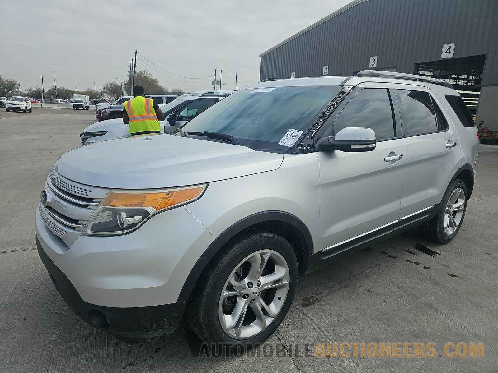 1FM5K7F89FGA10320 Ford Explorer 2015