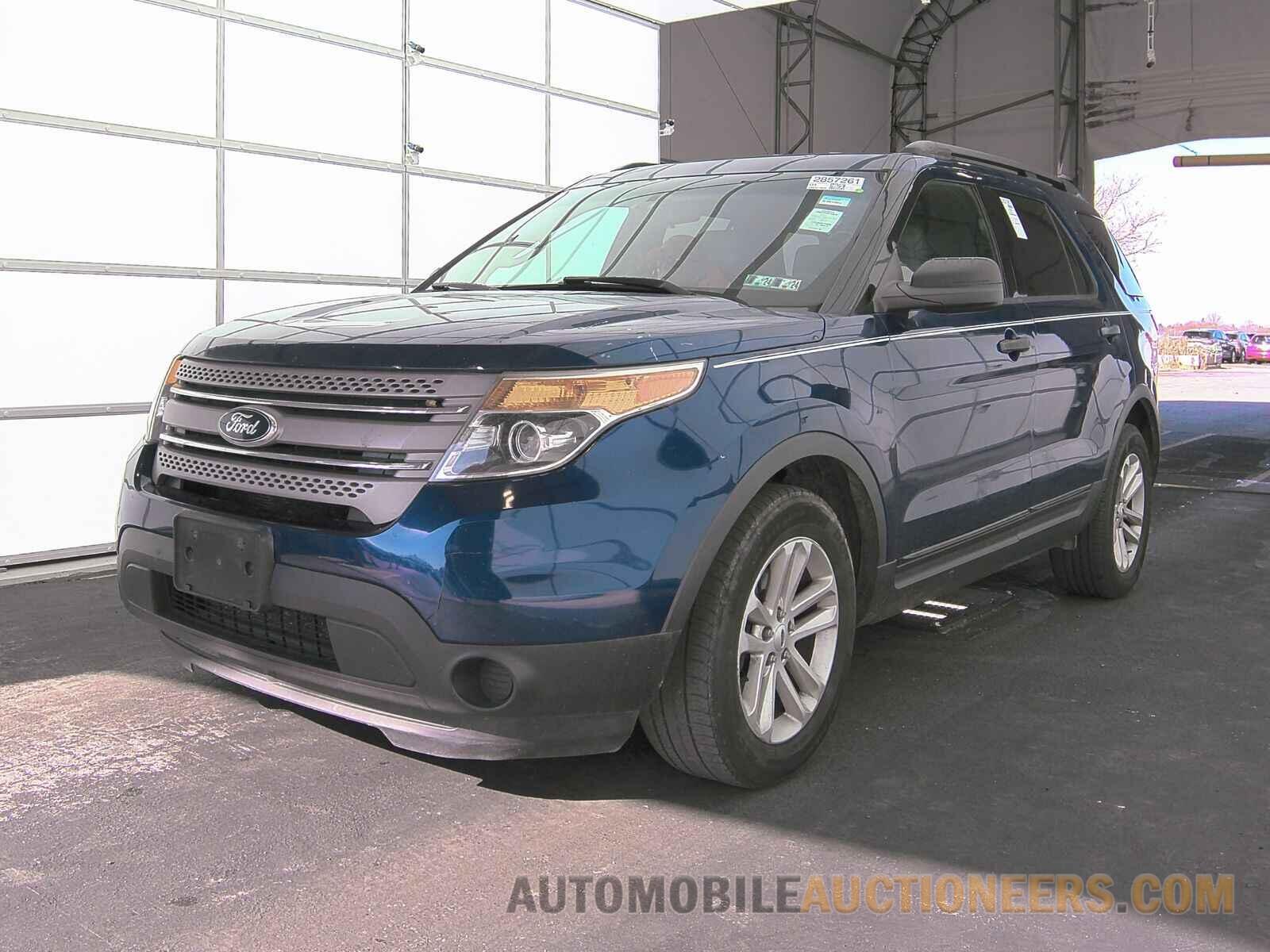 1FM5K8B84FGB08943 Ford Explorer 2015