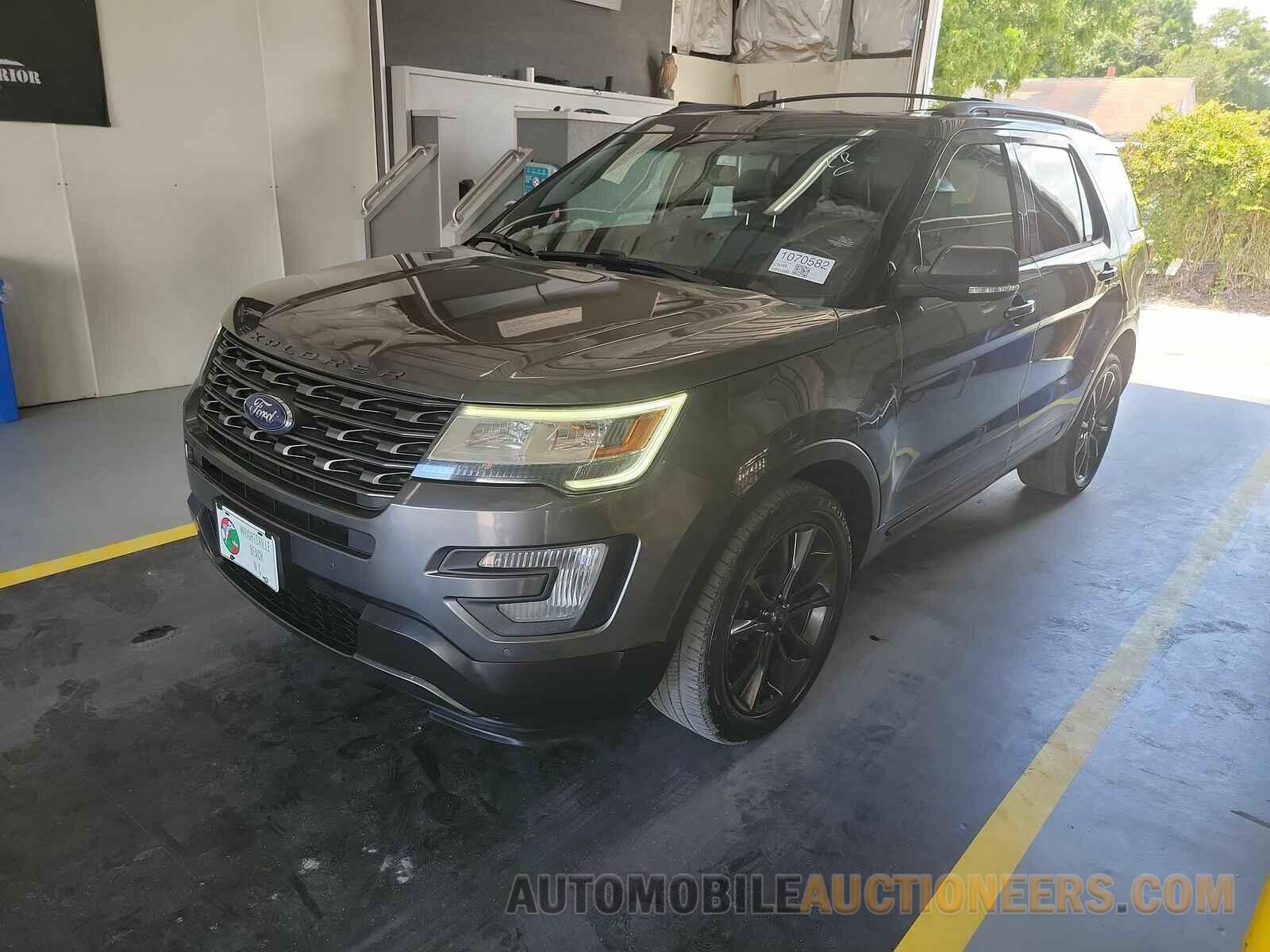 1FM5K8D80HGA83247 Ford Explorer 2017