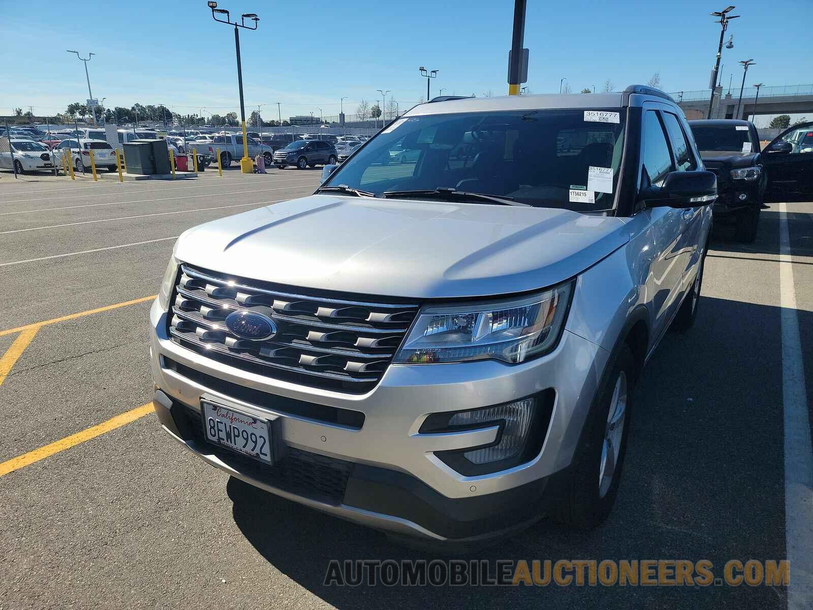 1FM5K8D80HGC08103 Ford Explorer 2017