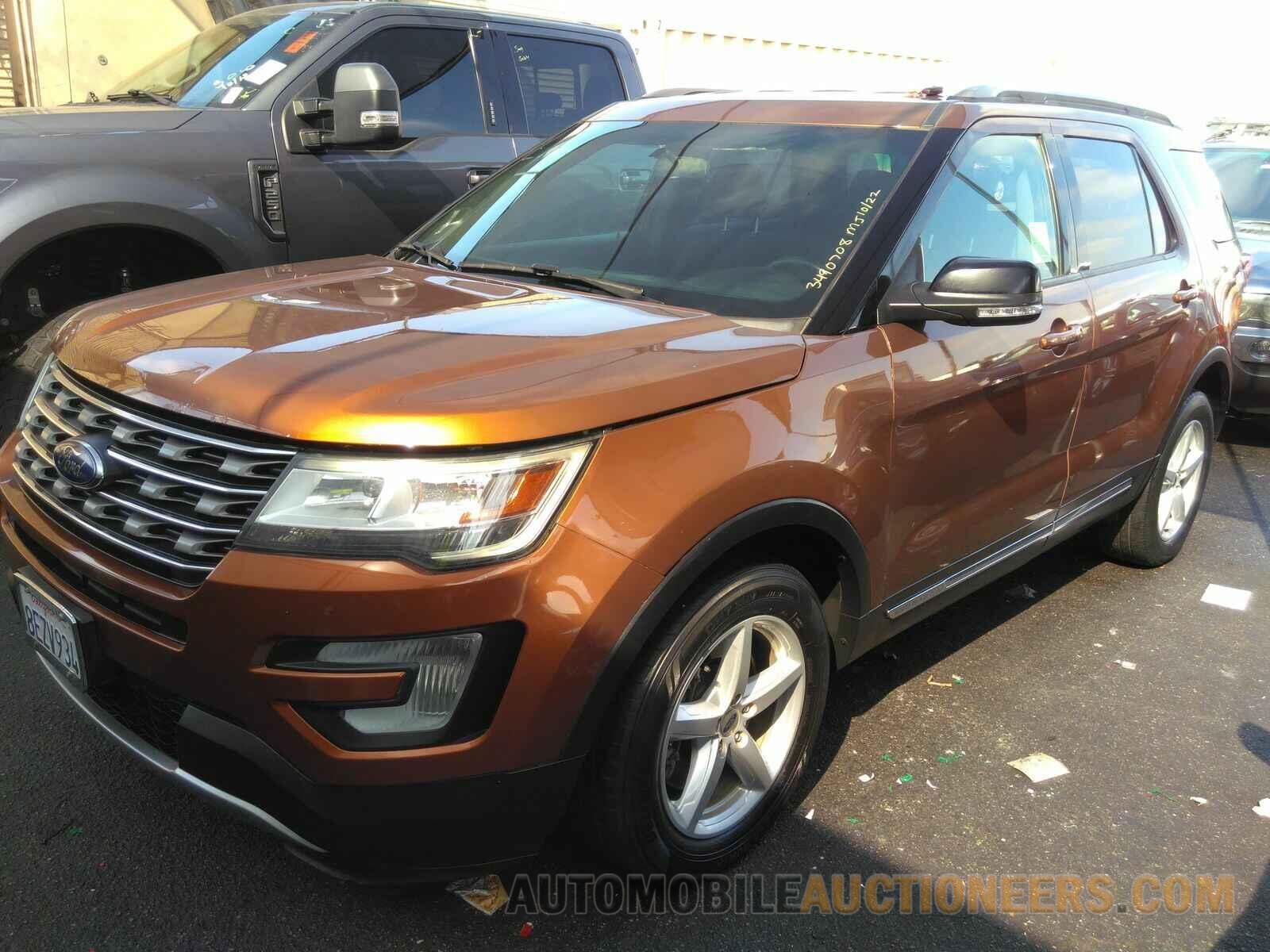 1FM5K8D81HGB33055 Ford Explorer 2017