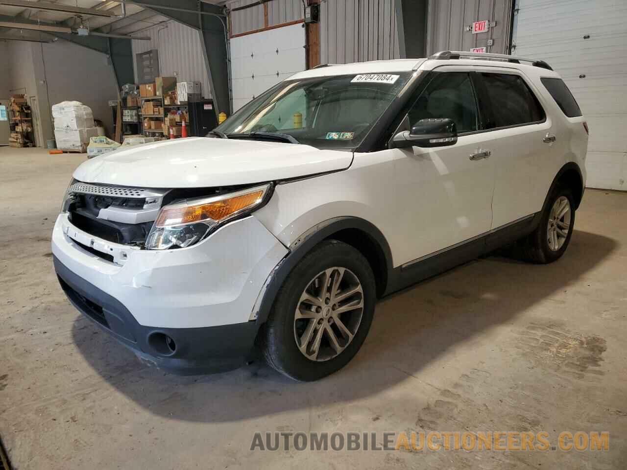 1FM5K8D82FGB12860 FORD EXPLORER 2015