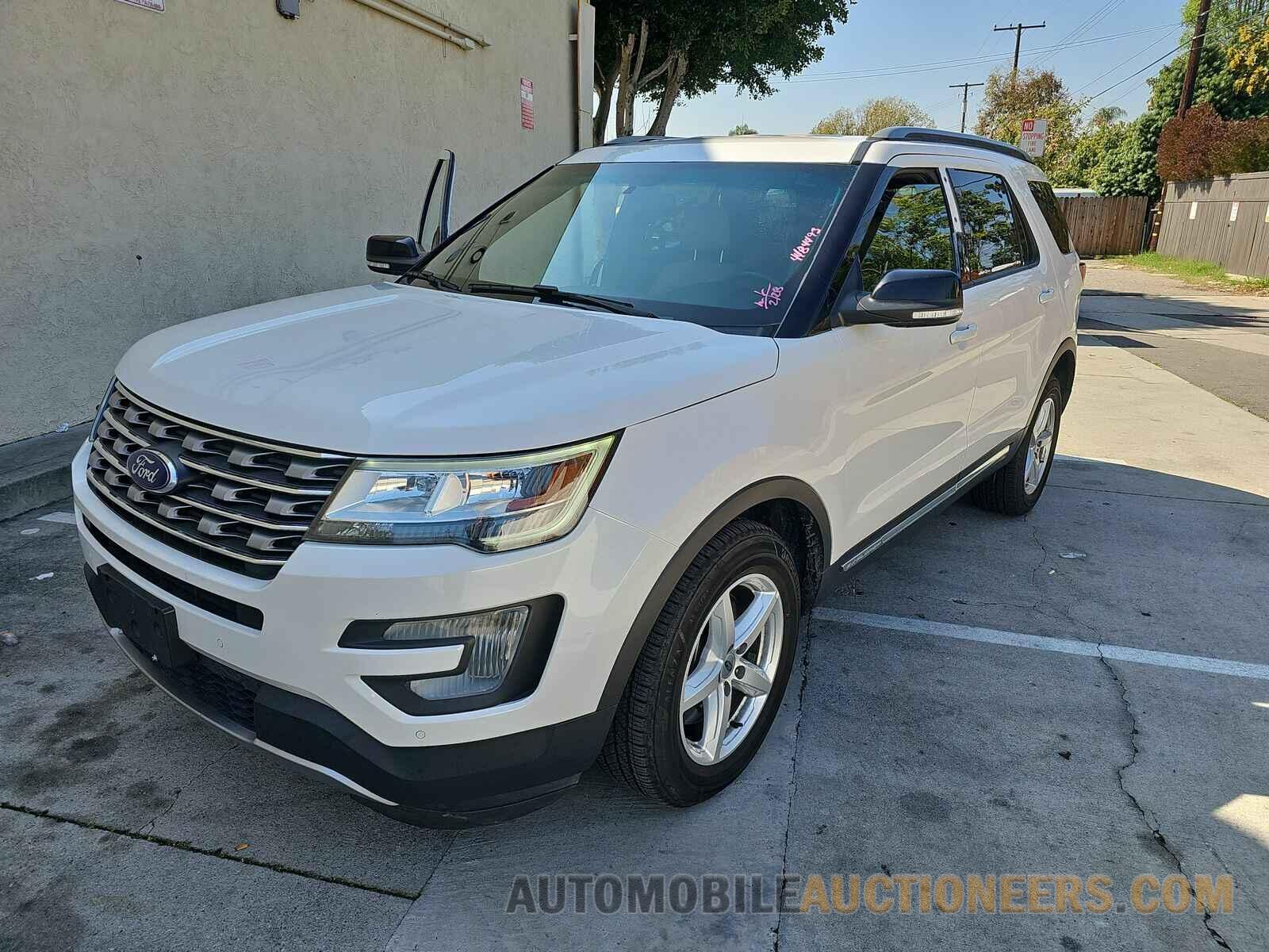 1FM5K8D82HGA75649 Ford Explorer 2017