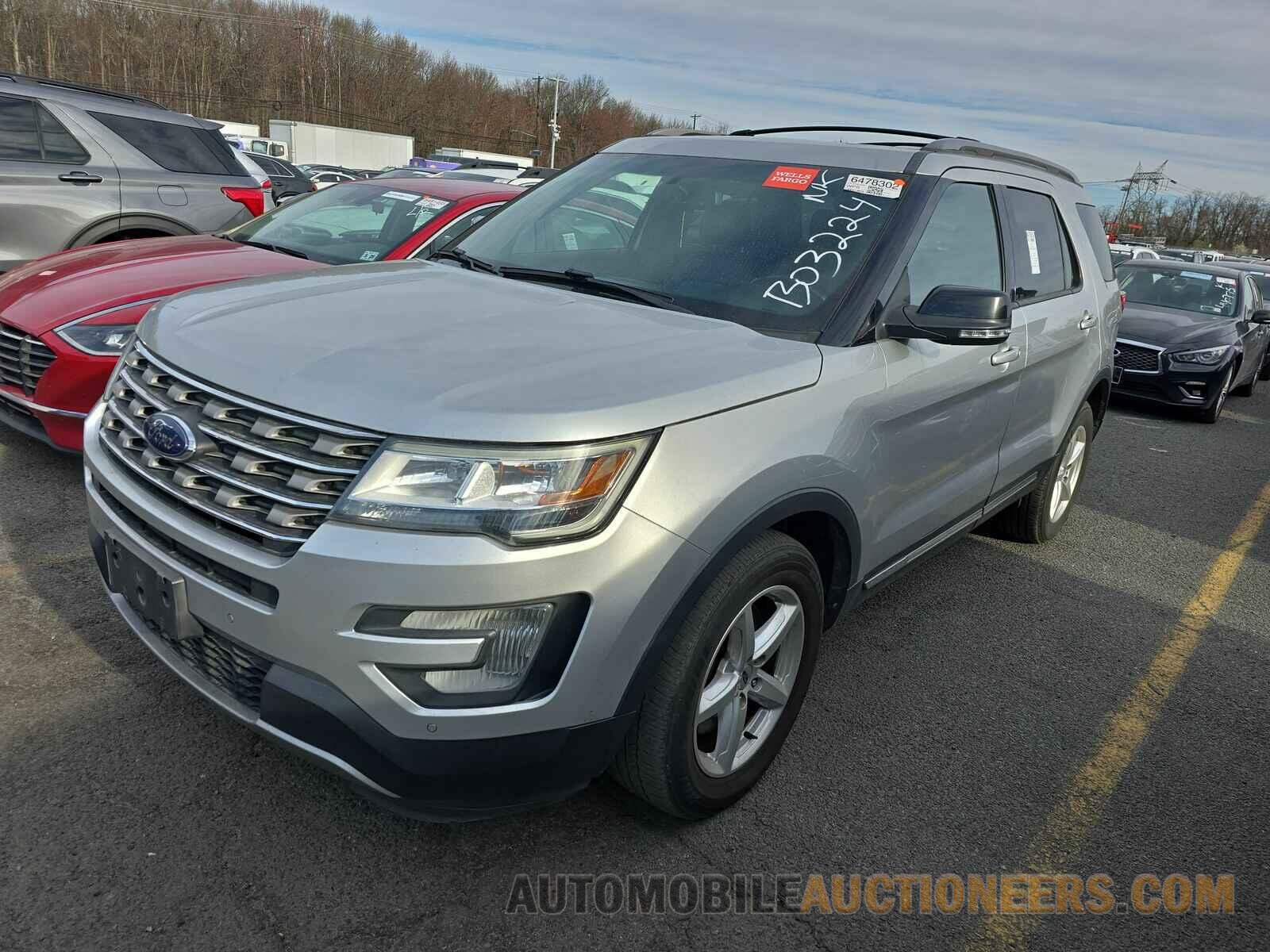 1FM5K8D82HGB03224 Ford Explorer 2017