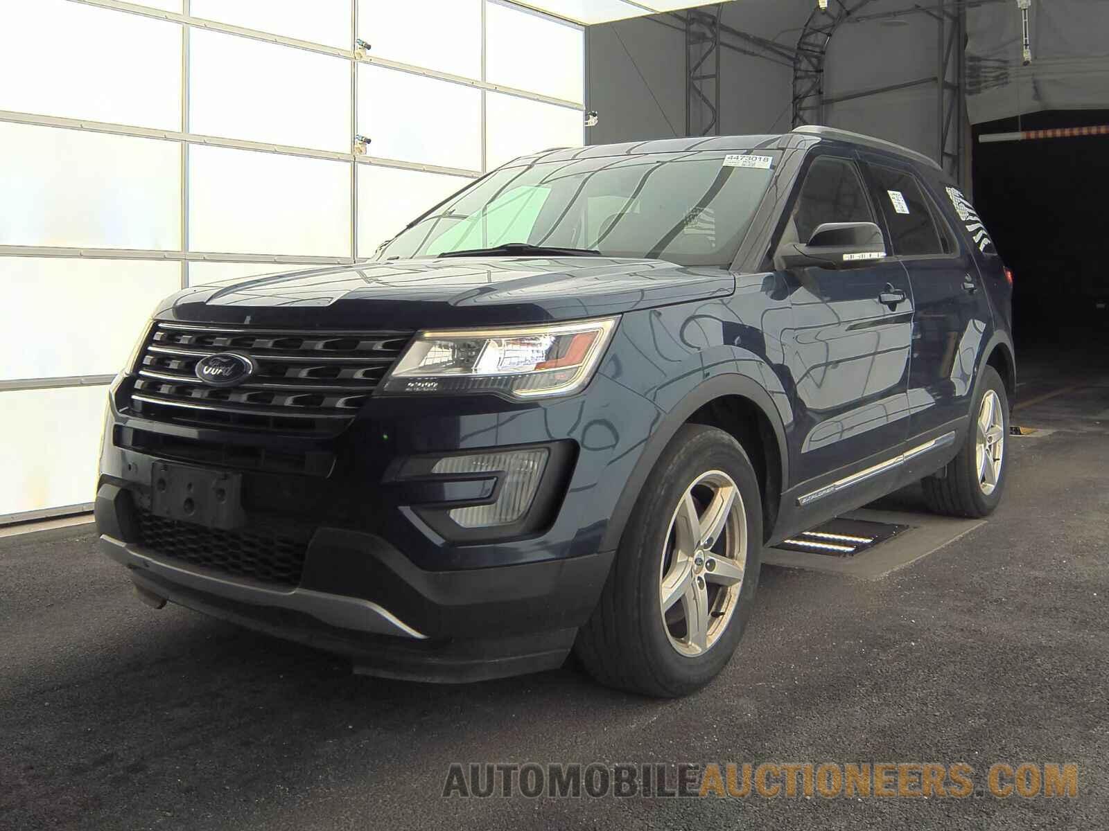 1FM5K8D82HGC16896 Ford Explorer 2017