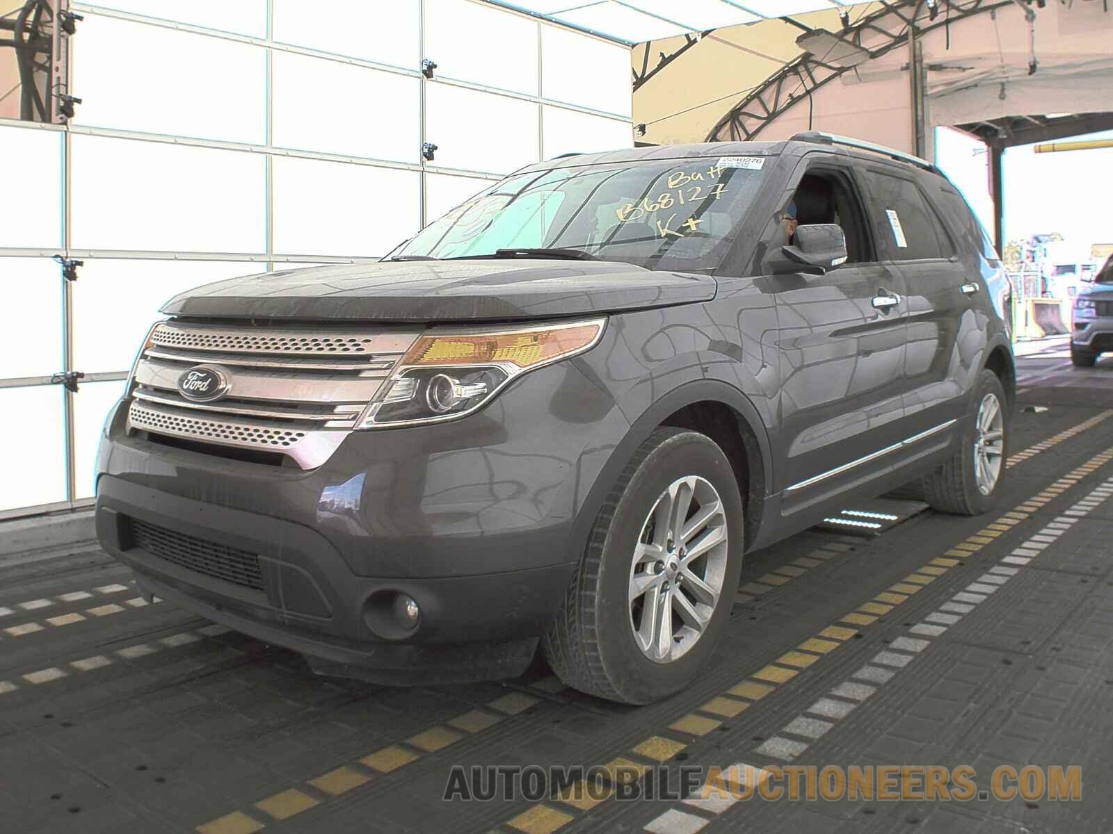 1FM5K8D83FGB68127 Ford Explorer 2015