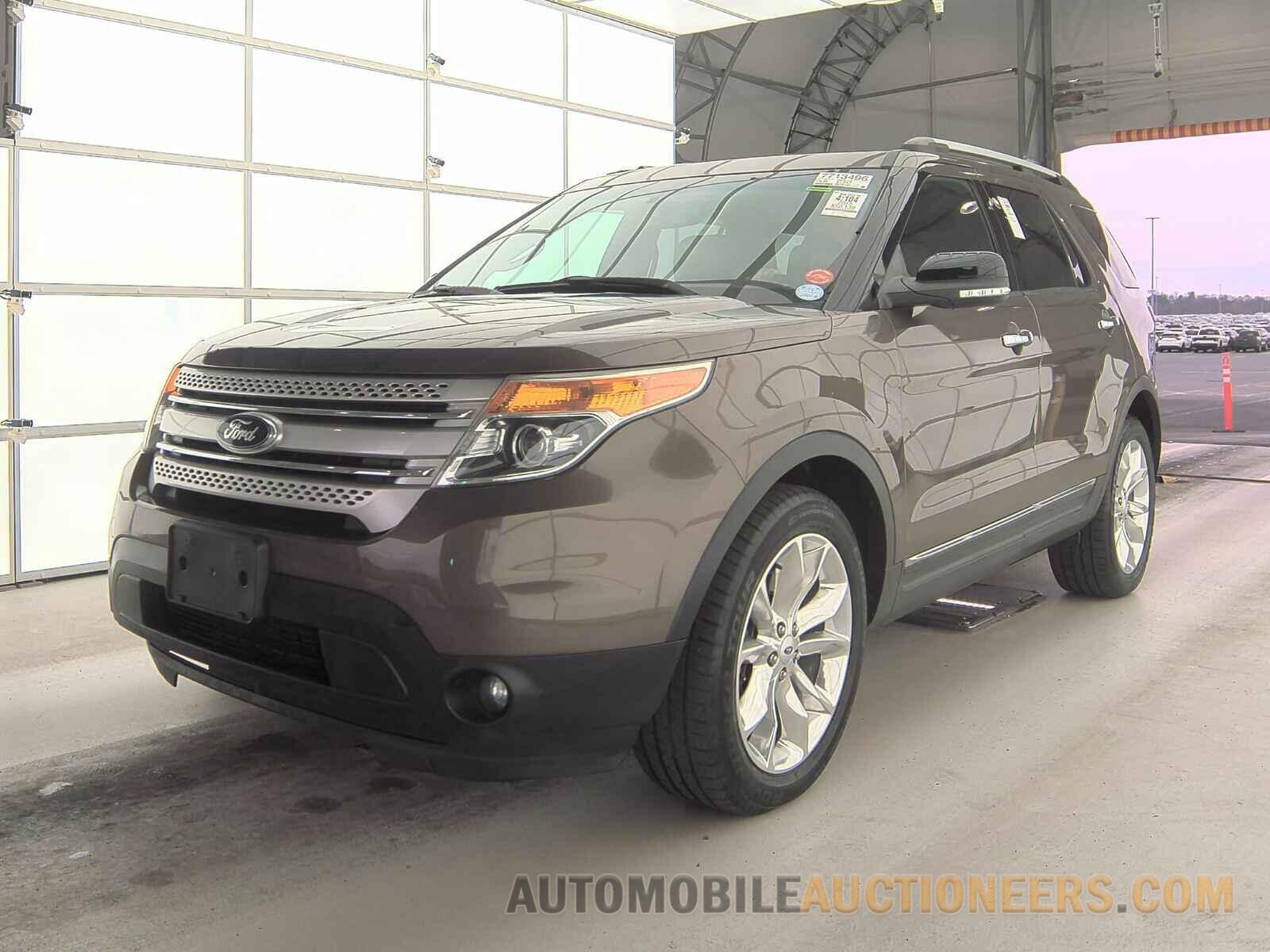 1FM5K8D83FGB94145 Ford Explorer 2015