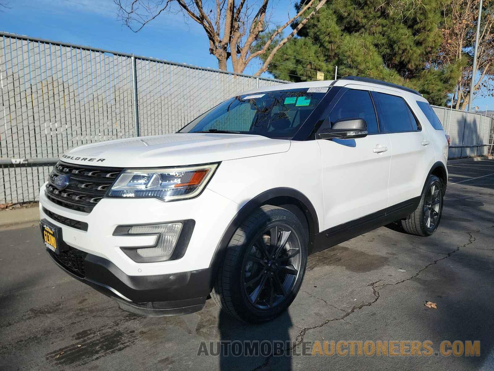 1FM5K8D83HGB64405 Ford Explorer 2017