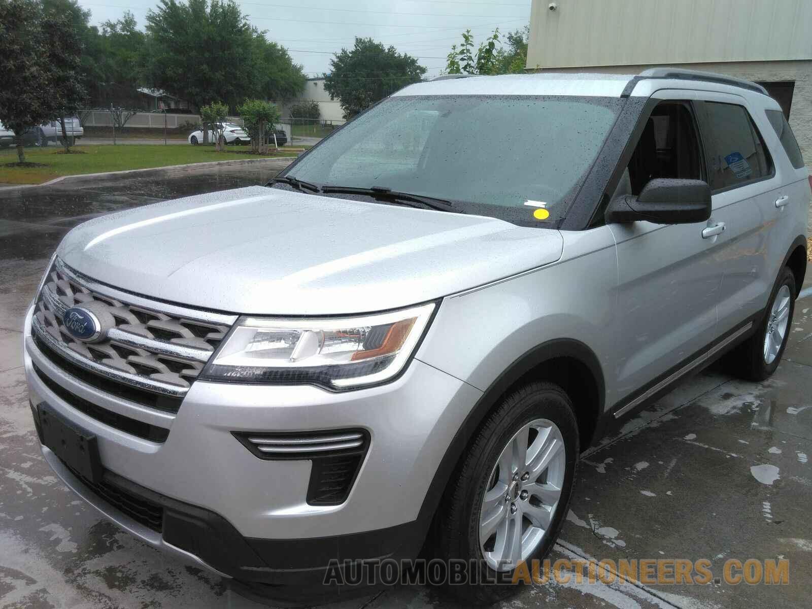 1FM5K8D84JGB15221 Ford Explorer 2018