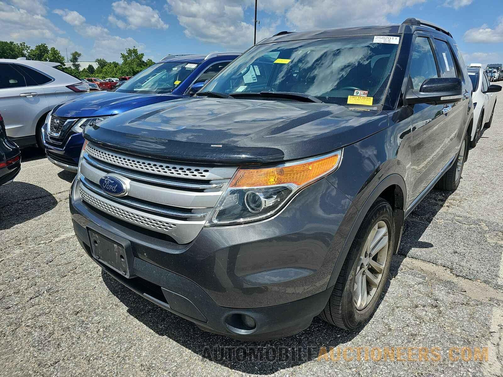 1FM5K8D85FGA61970 Ford Explorer 2015