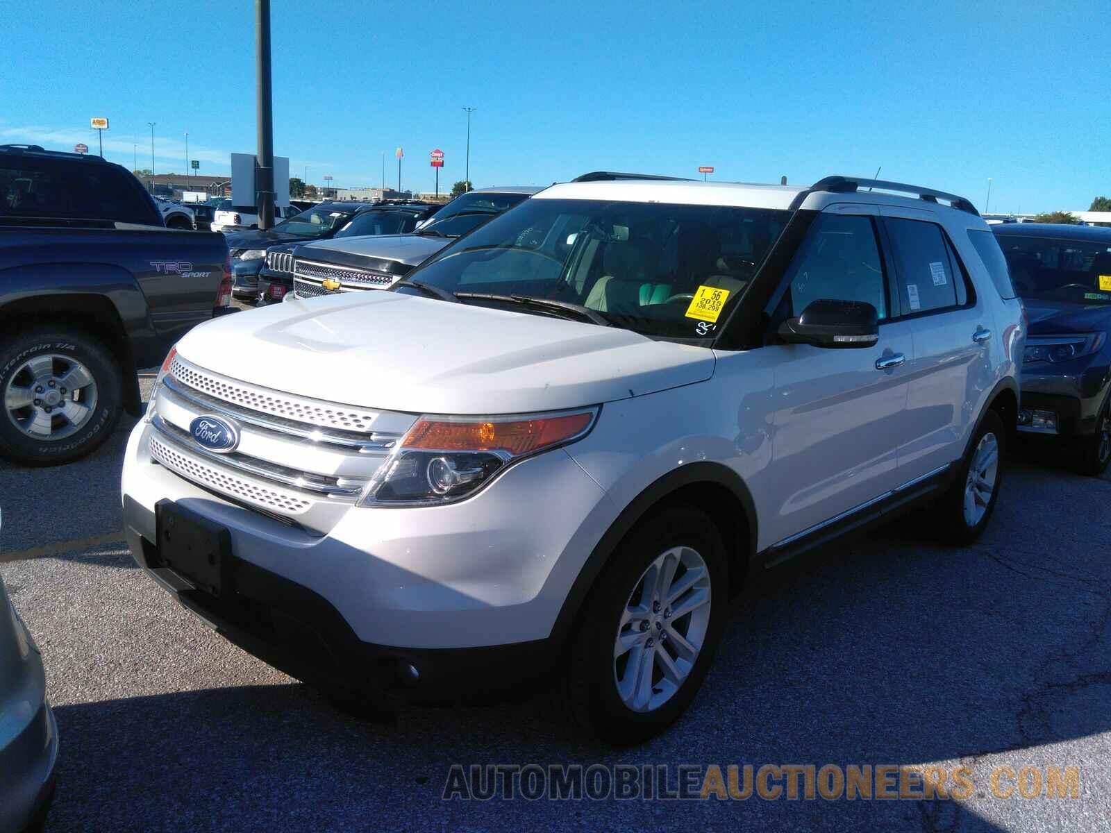 1FM5K8D86FGA38150 Ford Explorer 2015