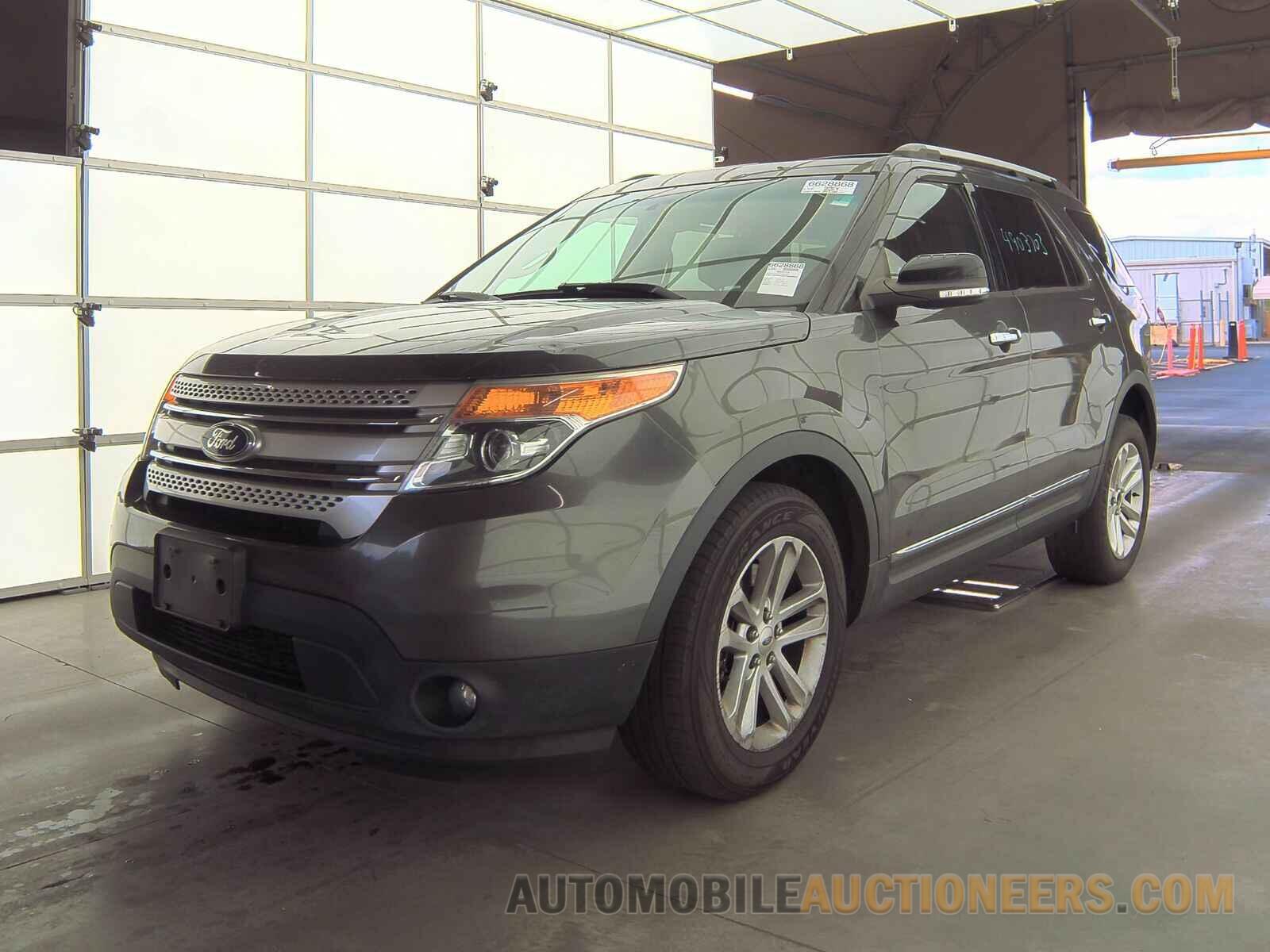 1FM5K8D86FGB00663 Ford Explorer 2015