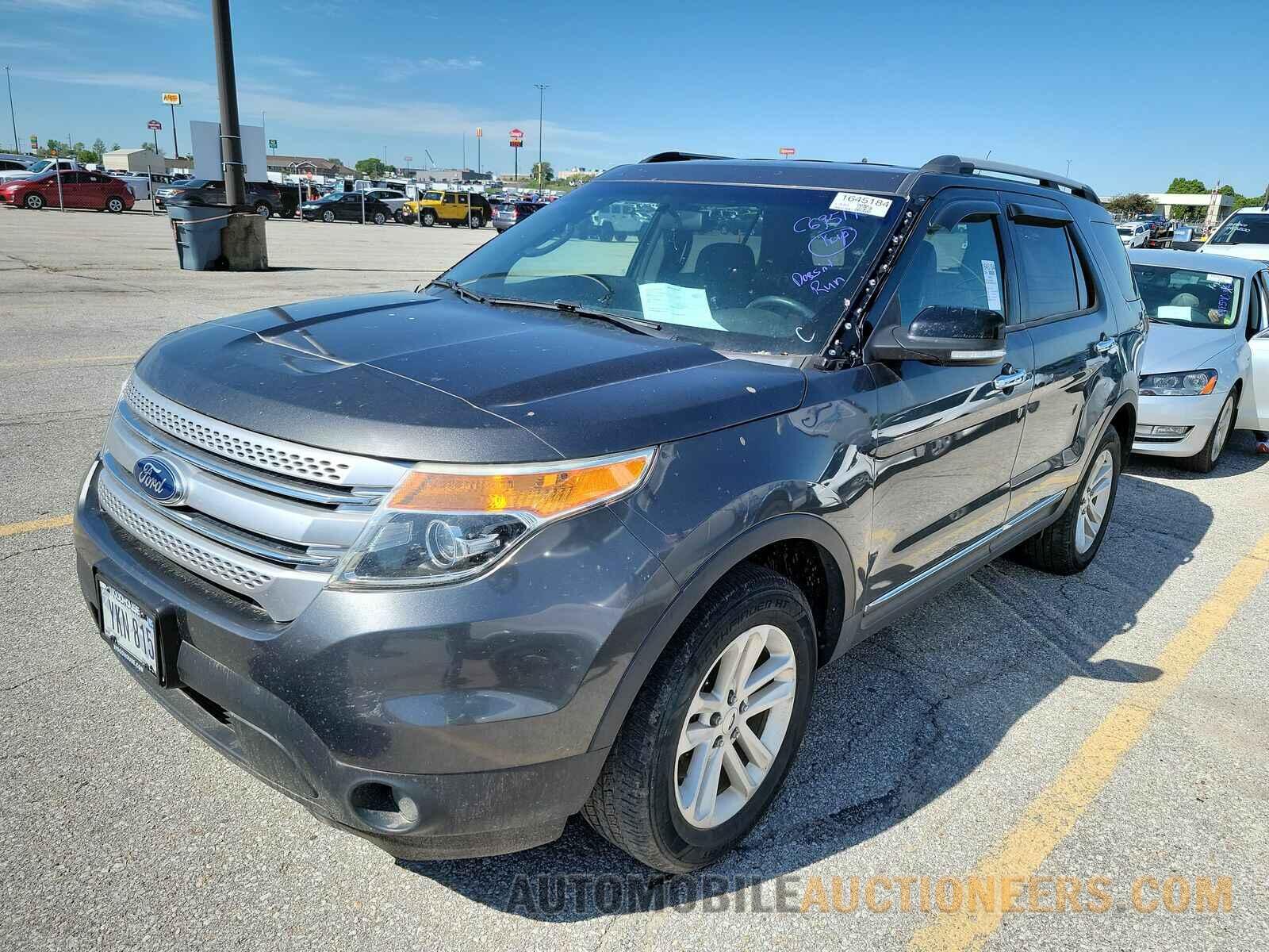 1FM5K8D86FGC69517 Ford Explorer 2015