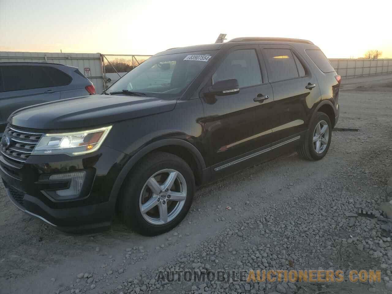 1FM5K8D86HGD81821 FORD EXPLORER 2017