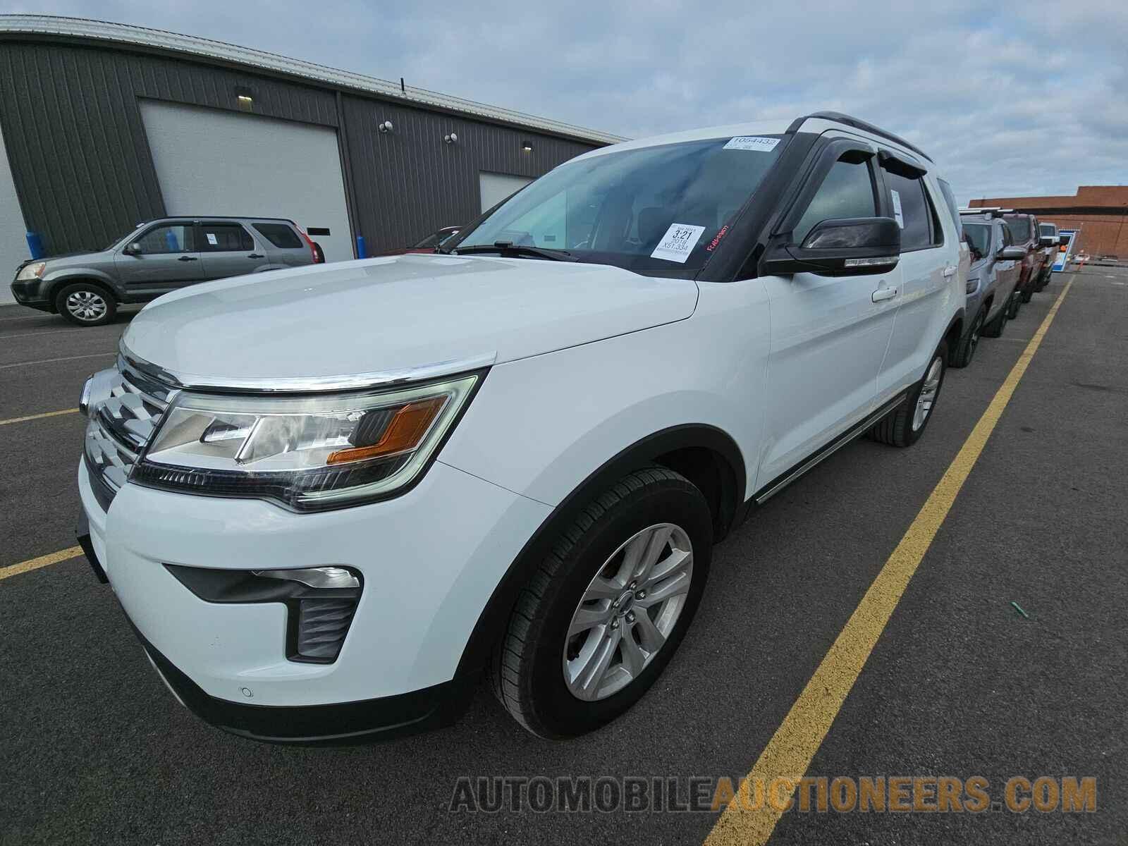 1FM5K8D86JGC82874 Ford Explorer 2018