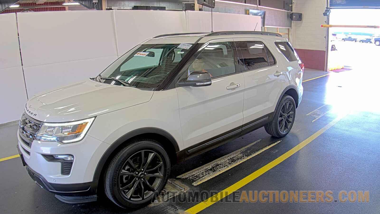 1FM5K8D89JGB02903 Ford Explorer 2018