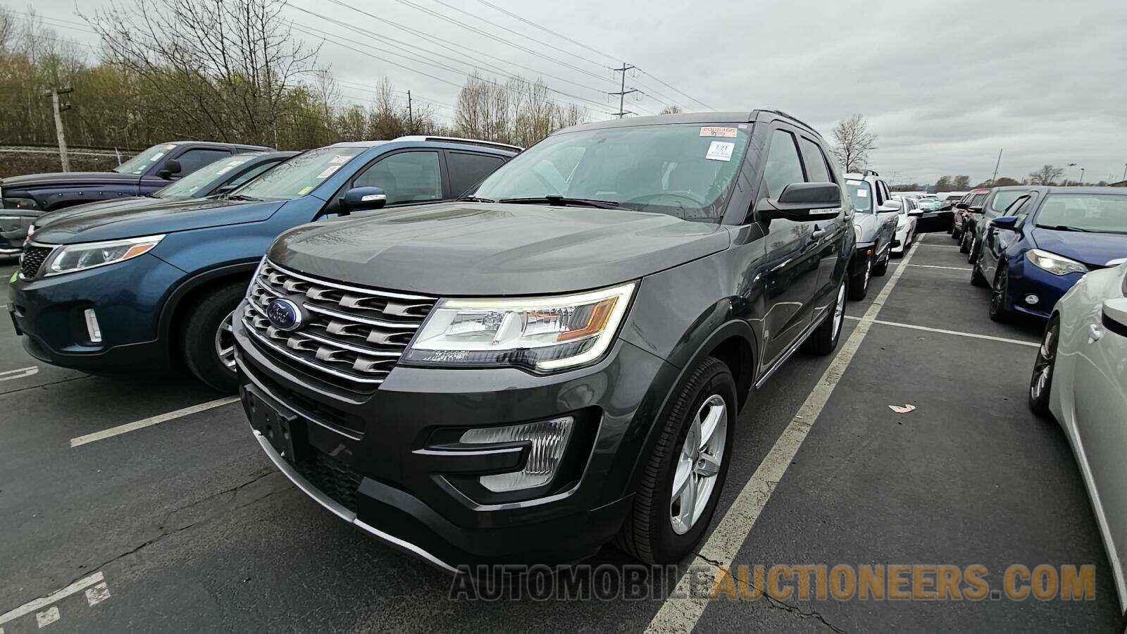 1FM5K8DH6HGC62358 Ford Explorer 2017