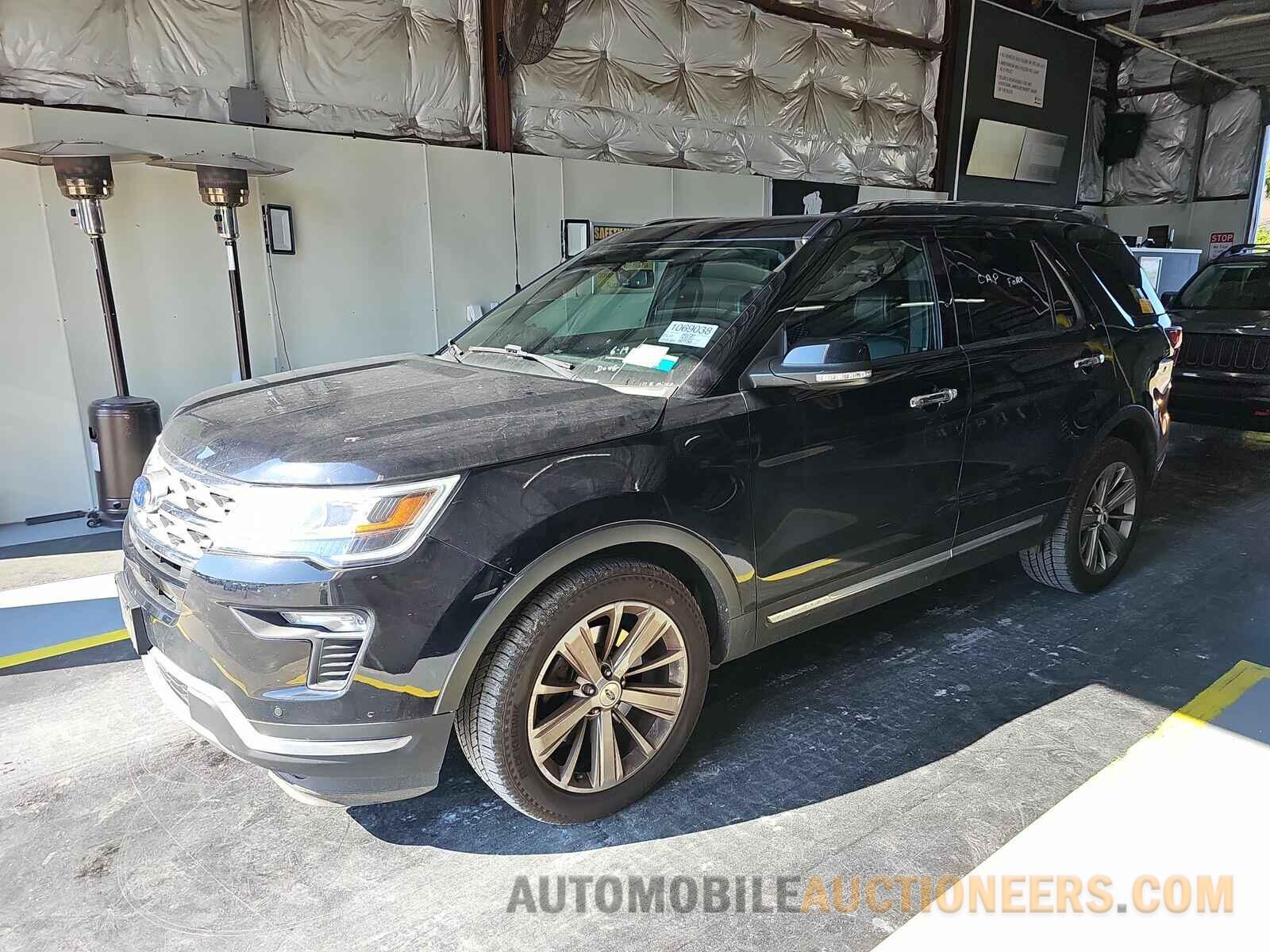 1FM5K8F82JGA70261 Ford Explorer 2018