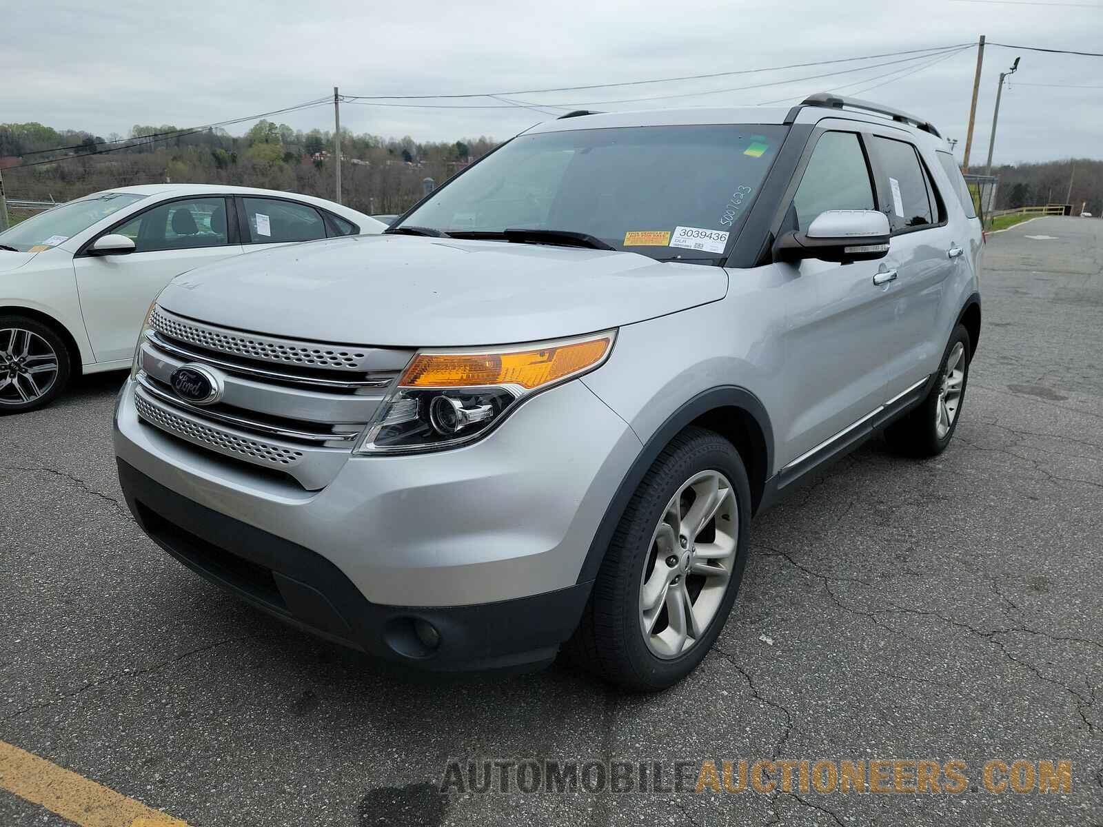 1FM5K8F84FGA56319 Ford Explorer 2015