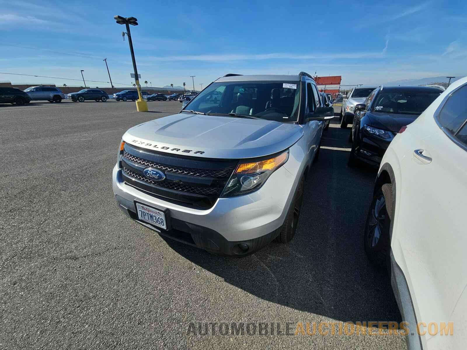 1FM5K8GT0FGC64863 Ford Explorer 2015