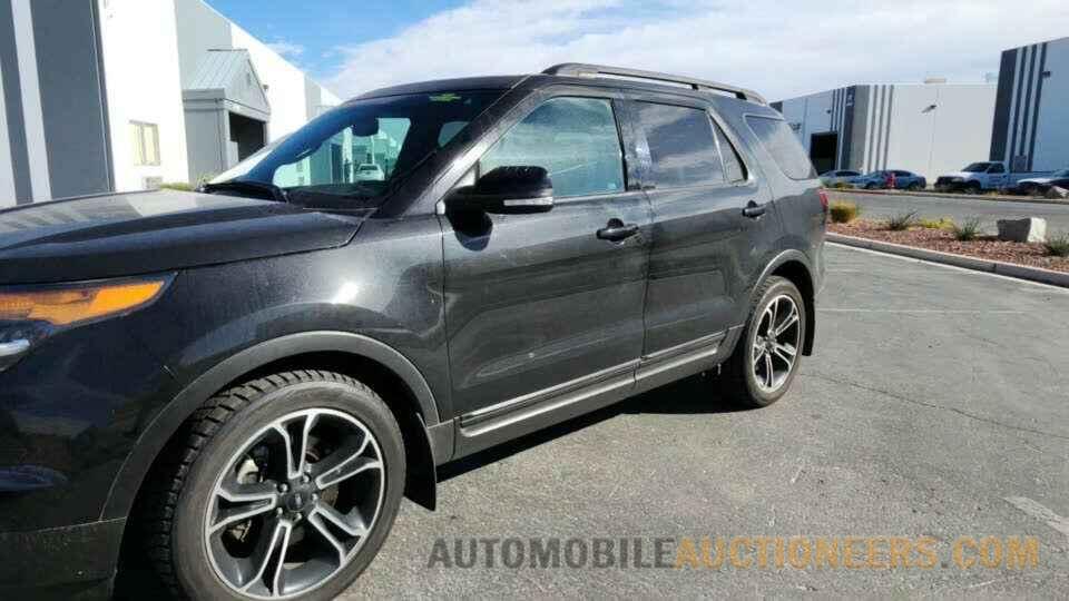 1FM5K8GT2FGA87619 Ford Explorer 2015