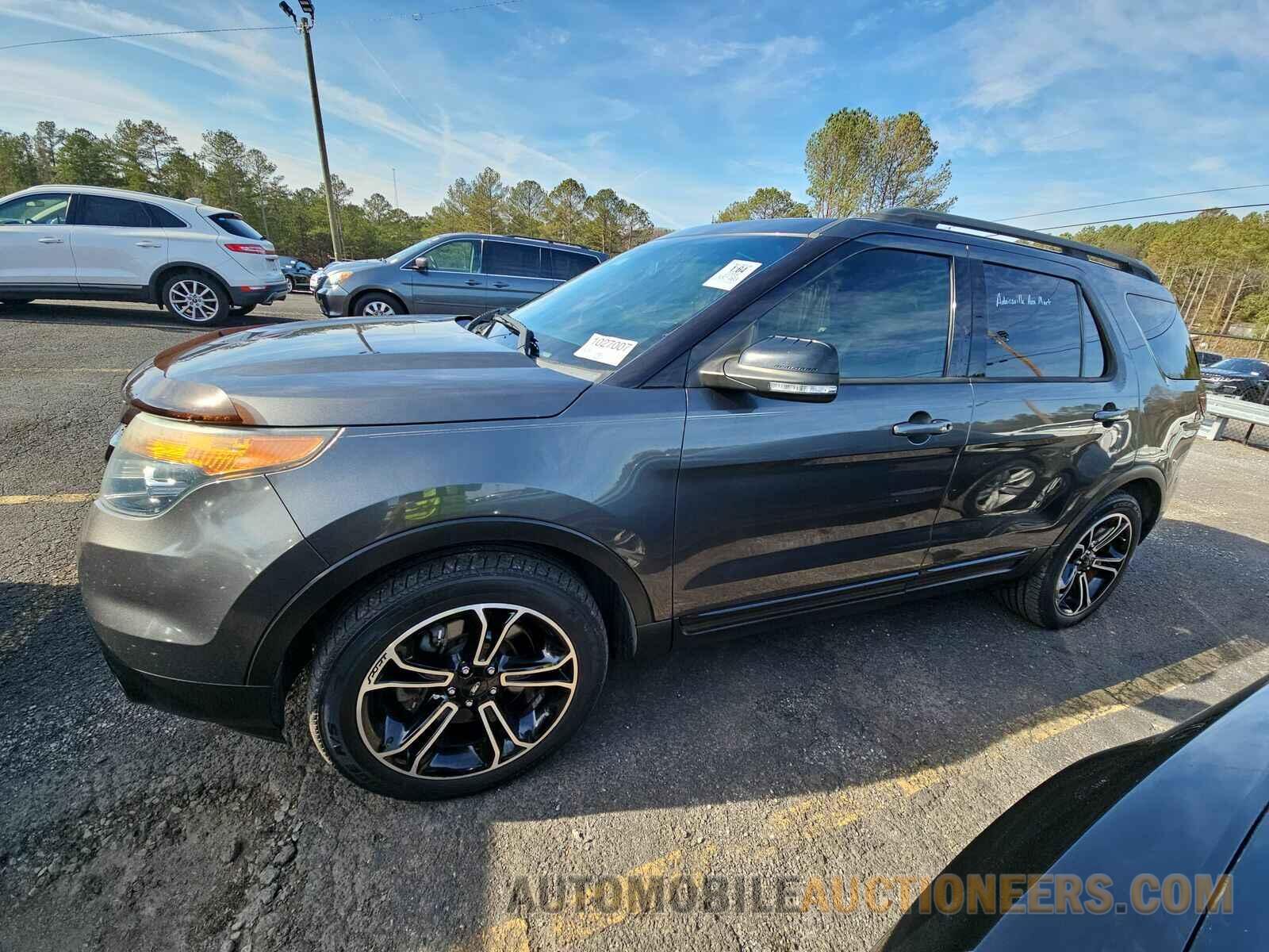 1FM5K8GT2FGB37323 Ford Explorer 2015