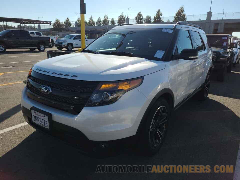 1FM5K8GT2FGC25384 Ford Explorer 2015