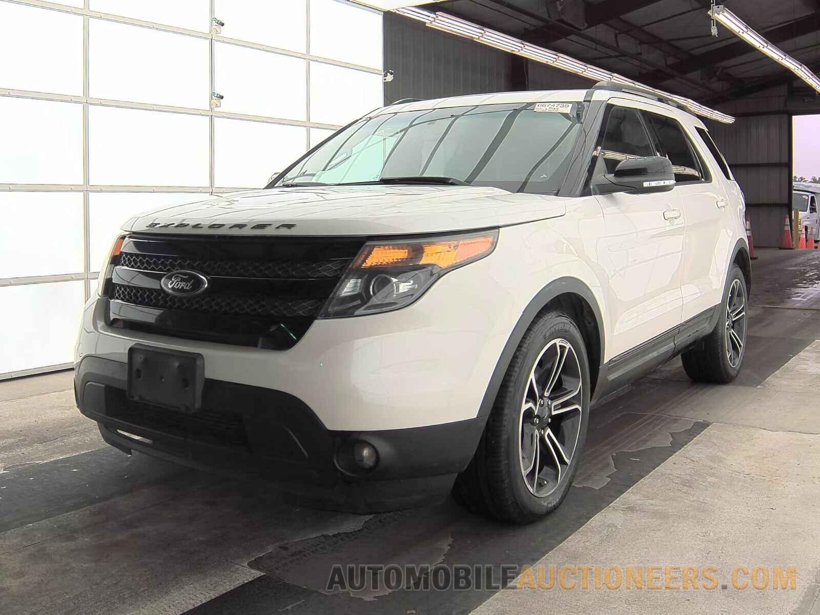 1FM5K8GT5FGC05453 Ford Explorer 2015