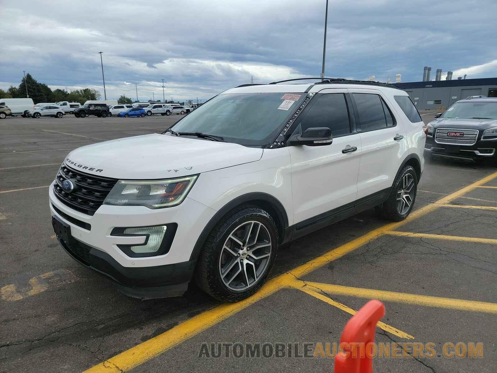 1FM5K8GT5GGC72040 Ford Explorer 2016