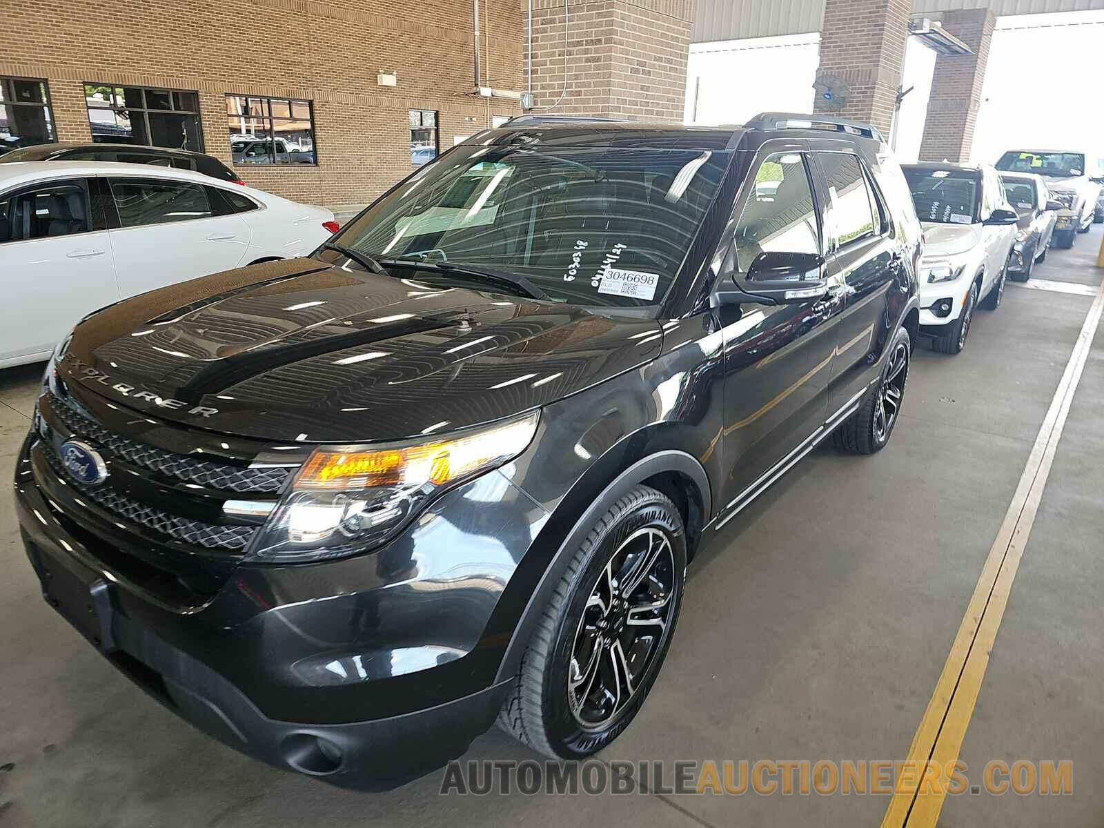 1FM5K8GT6FGC55049 Ford Explorer 2015