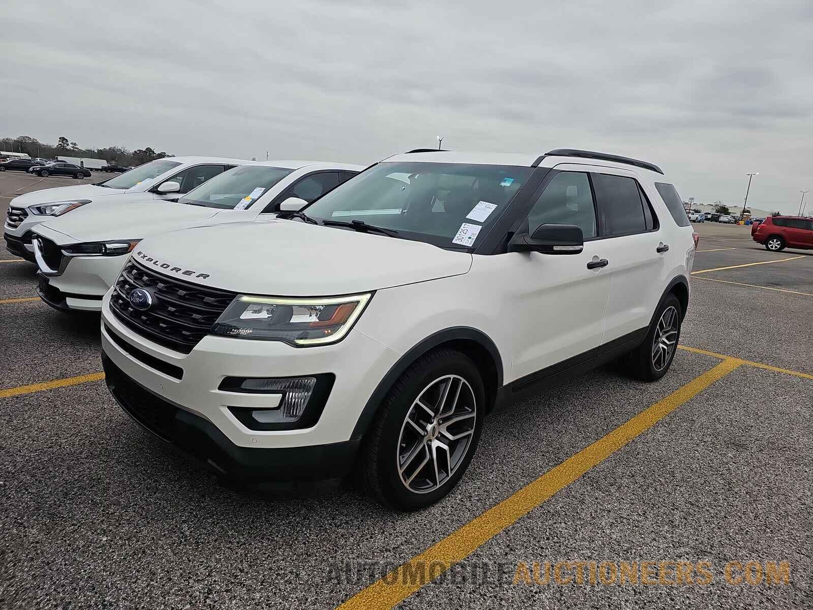 1FM5K8GTXHGA61580 Ford Explorer 2017