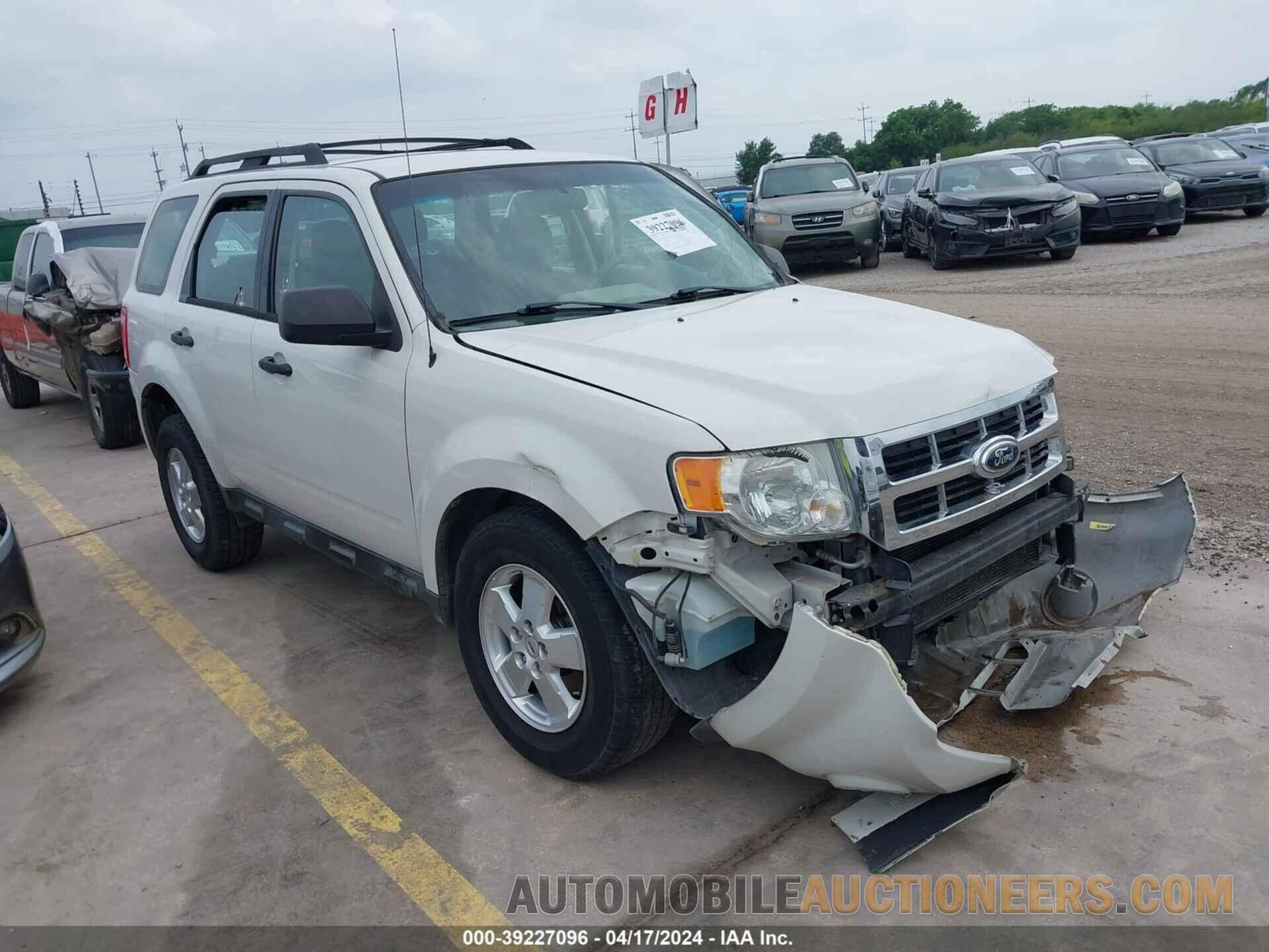 1FMCU0C7XCKC17490 FORD ESCAPE 2012