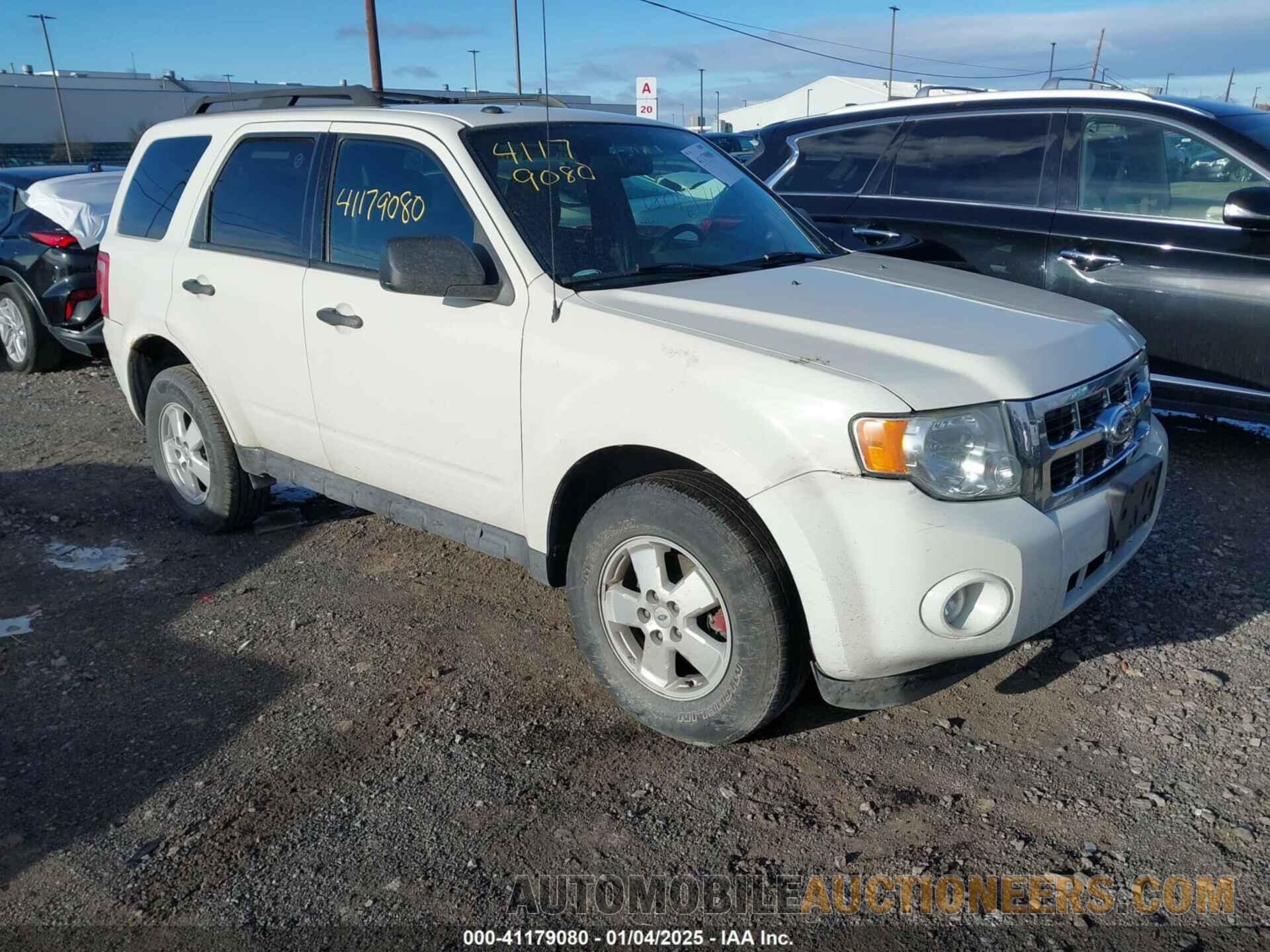 1FMCU0DG5BKB86808 FORD ESCAPE 2011