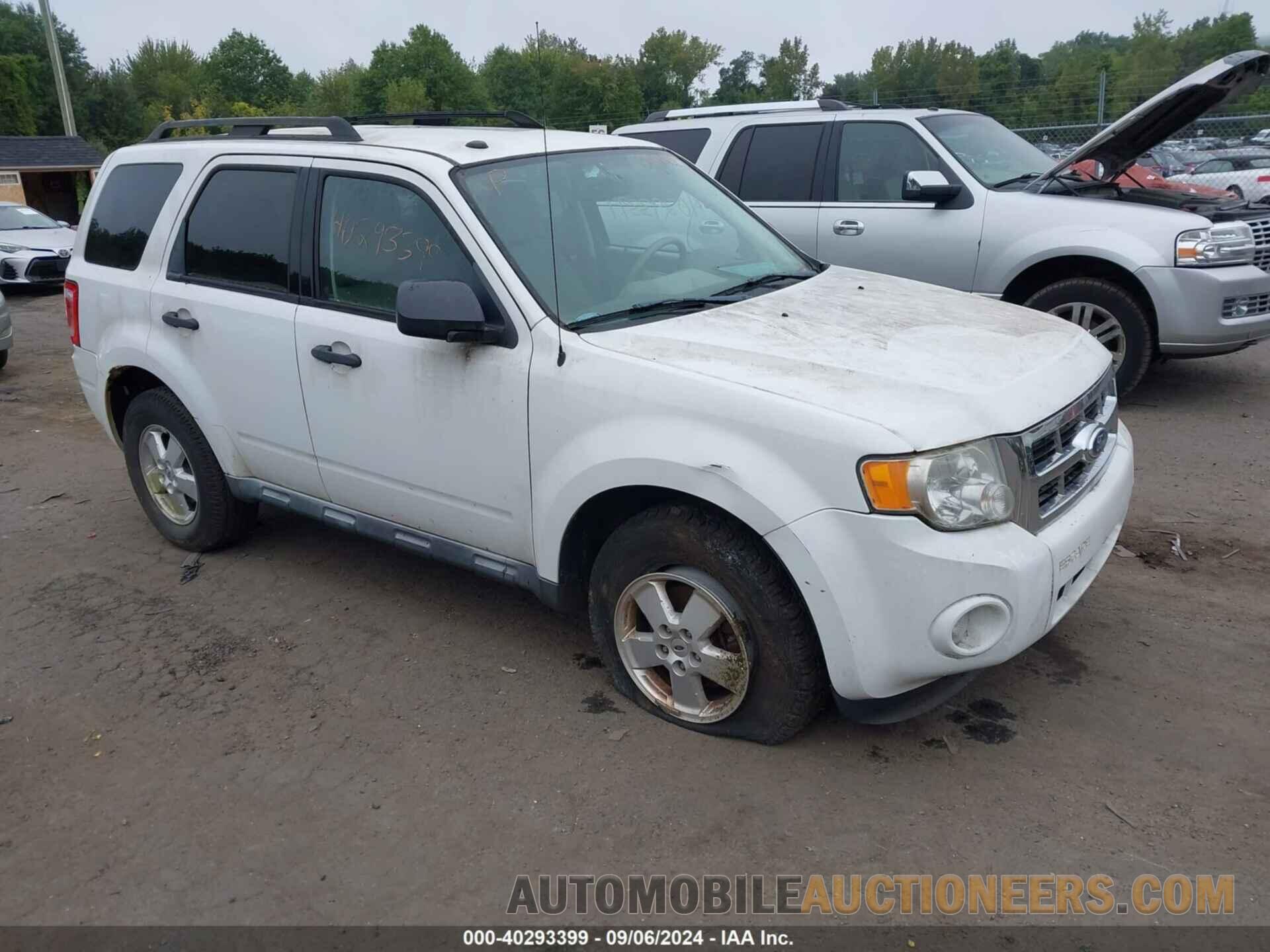 1FMCU0DG6BKA57573 FORD ESCAPE 2011