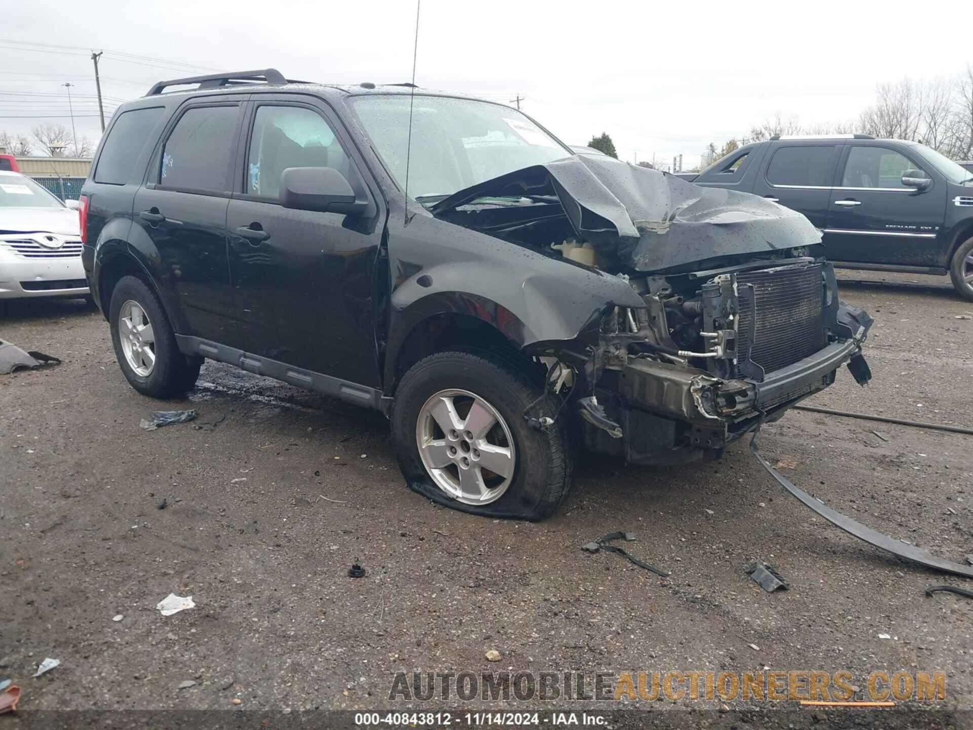 1FMCU0DG7BKC28993 FORD ESCAPE 2011