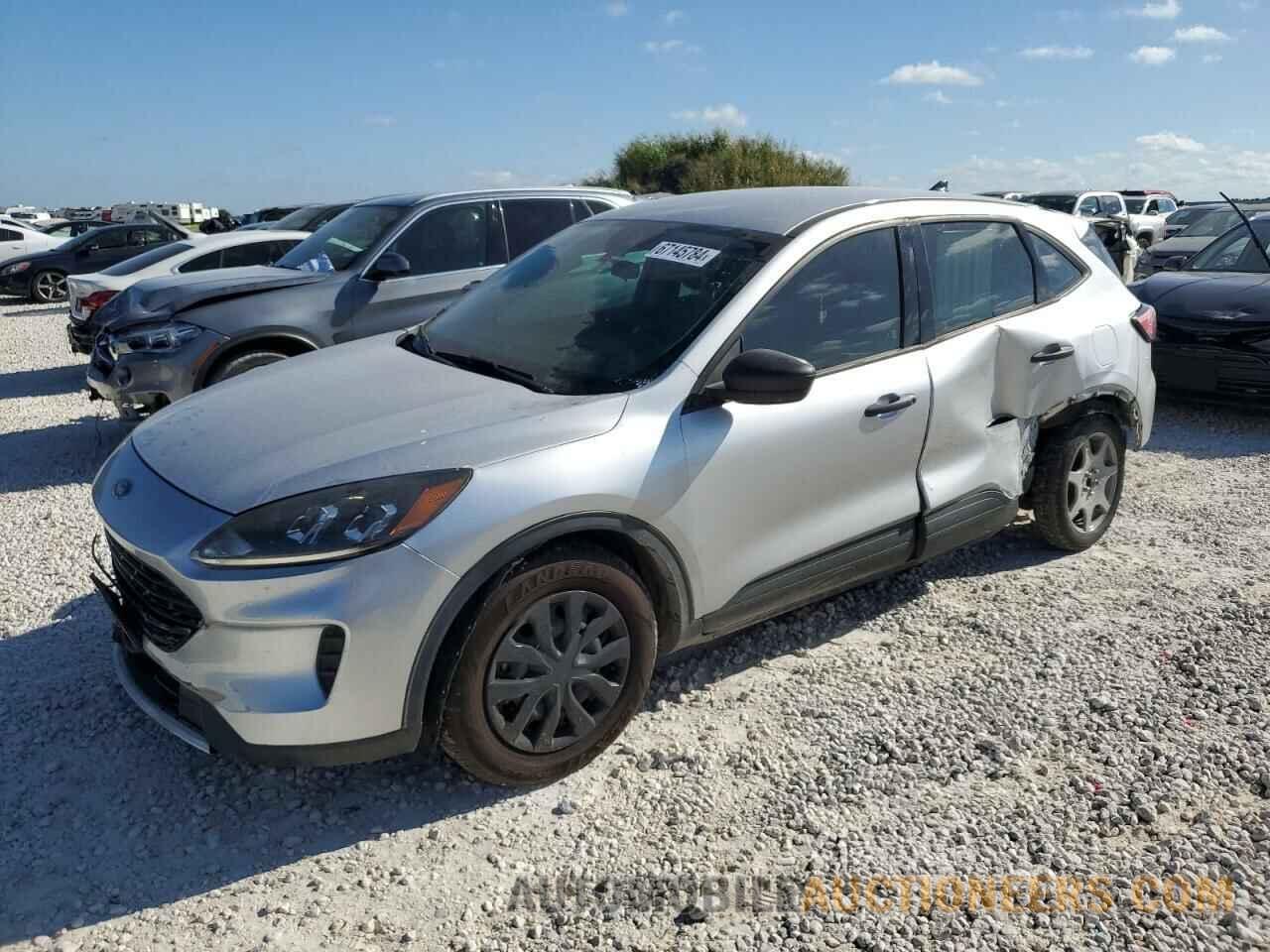 1FMCU0F6XLUA10220 FORD ESCAPE 2020