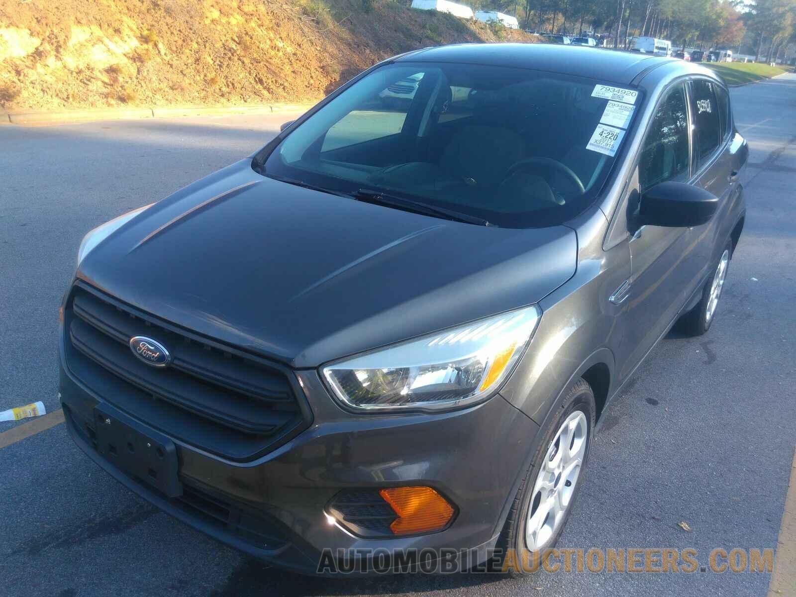 1FMCU0F70HUA46496 Ford Escape 2017