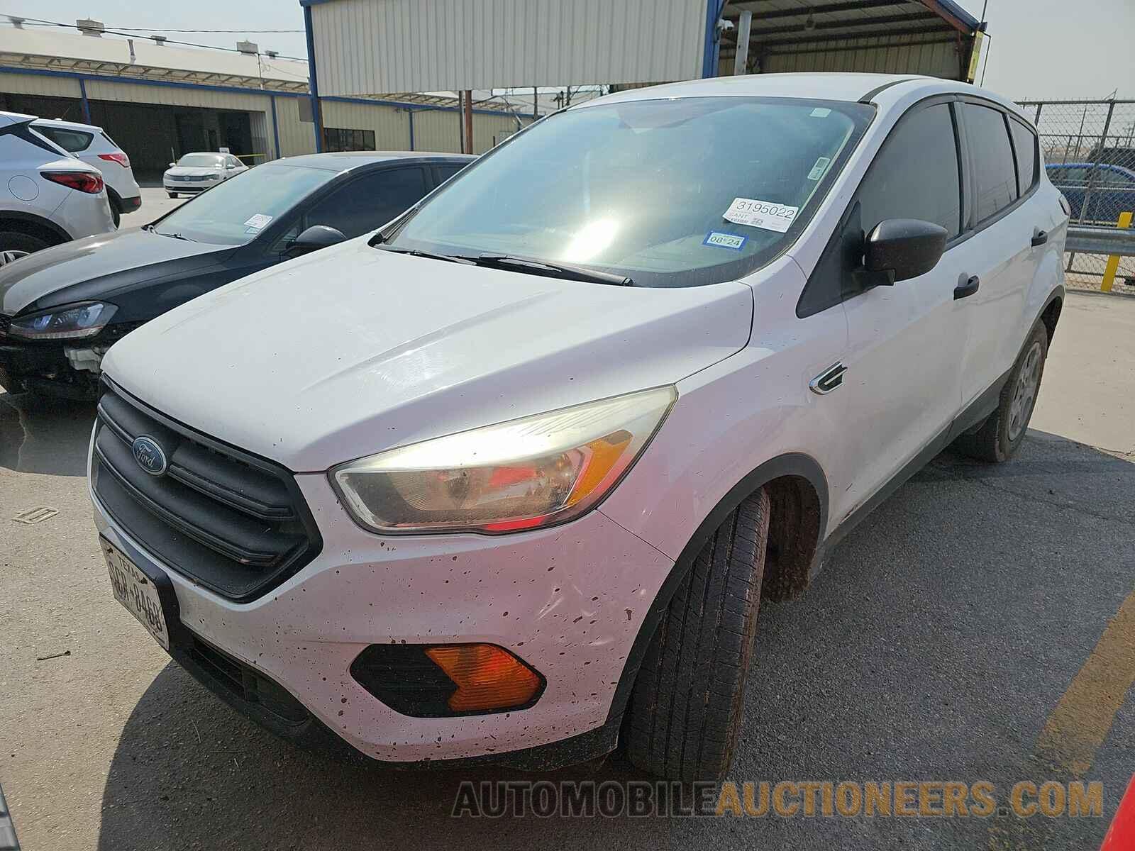 1FMCU0F70HUA49740 Ford Escape 2017