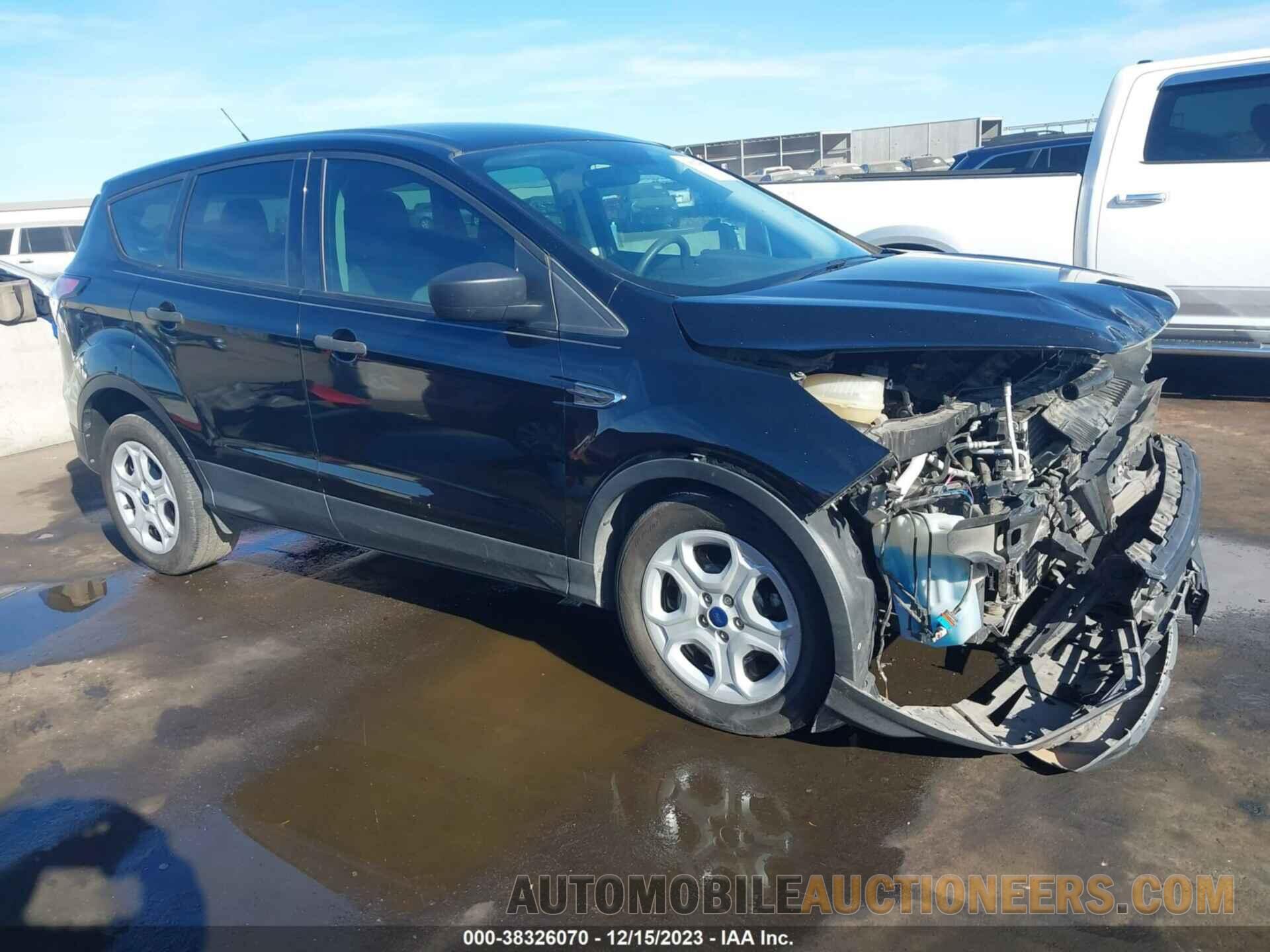 1FMCU0F70JUA64812 FORD ESCAPE 2018