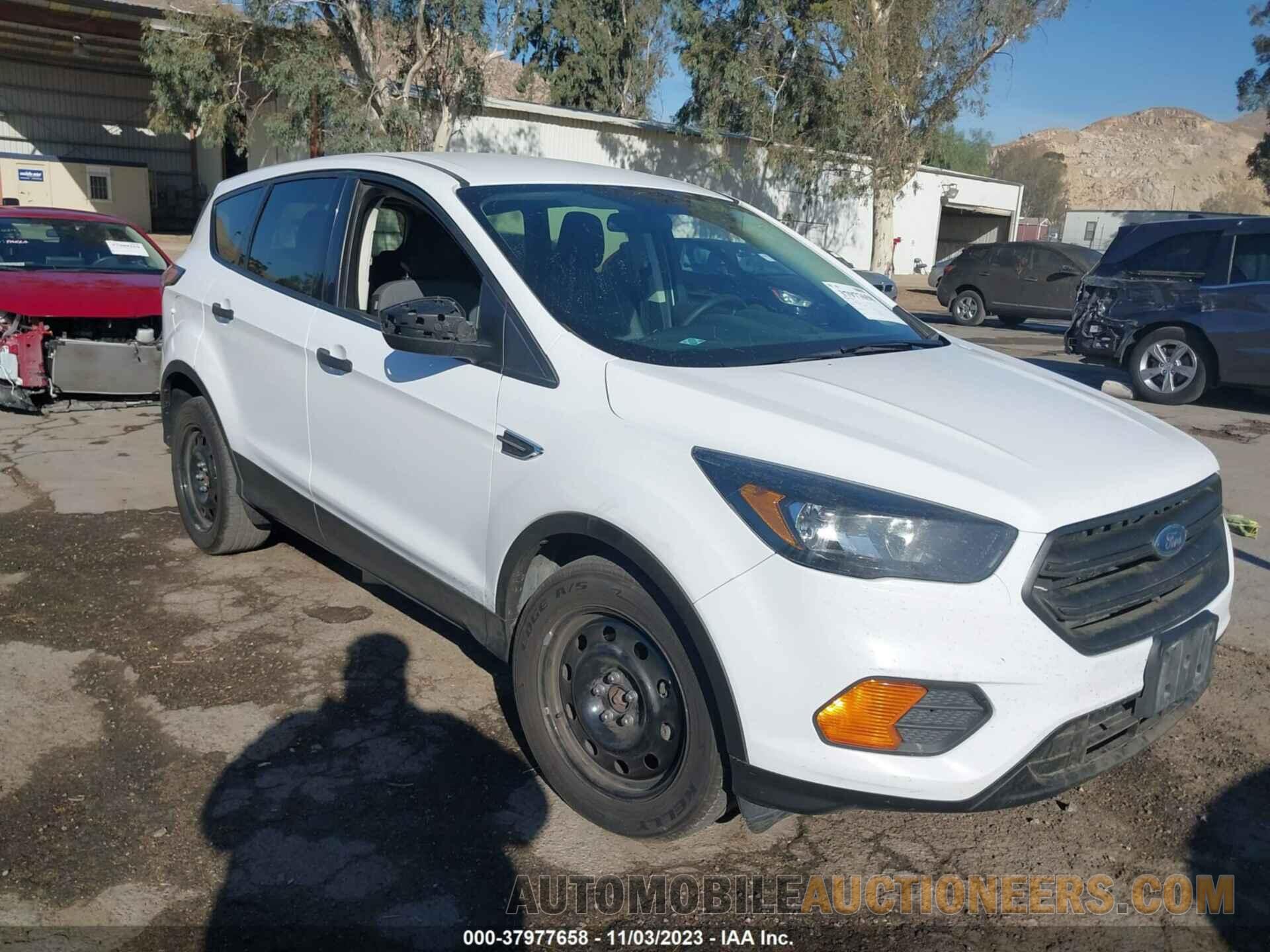 1FMCU0F70JUC88842 FORD ESCAPE 2018