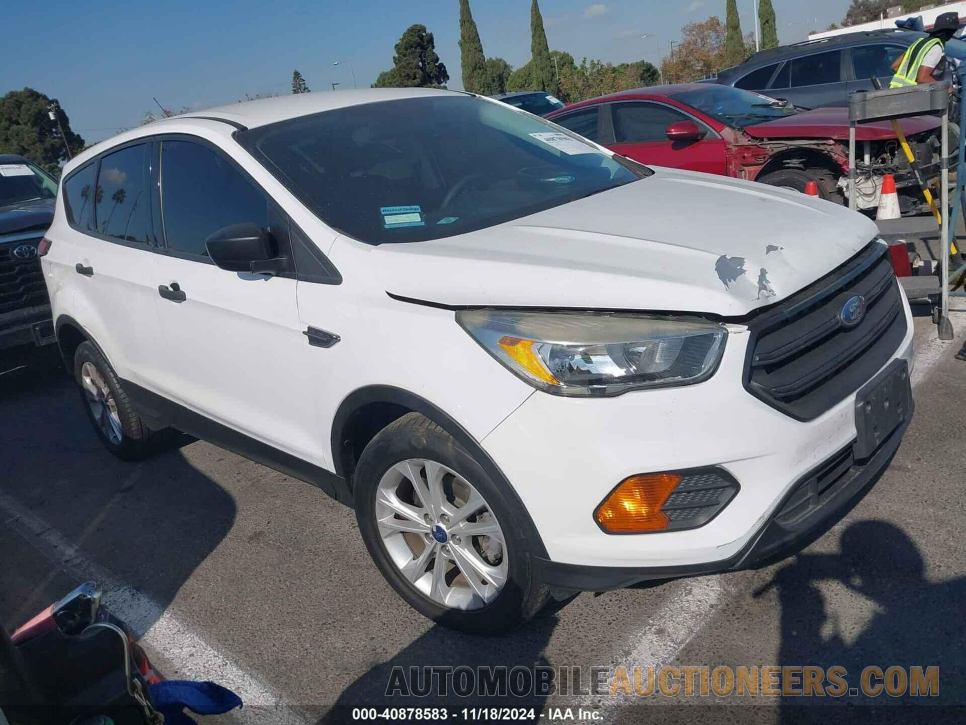 1FMCU0F71HUE75050 FORD ESCAPE 2017