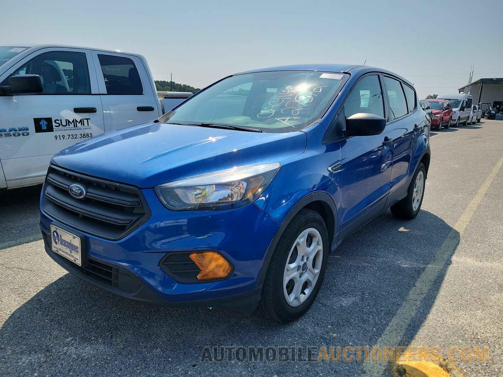 1FMCU0F71JUA27512 Ford Escape 2018