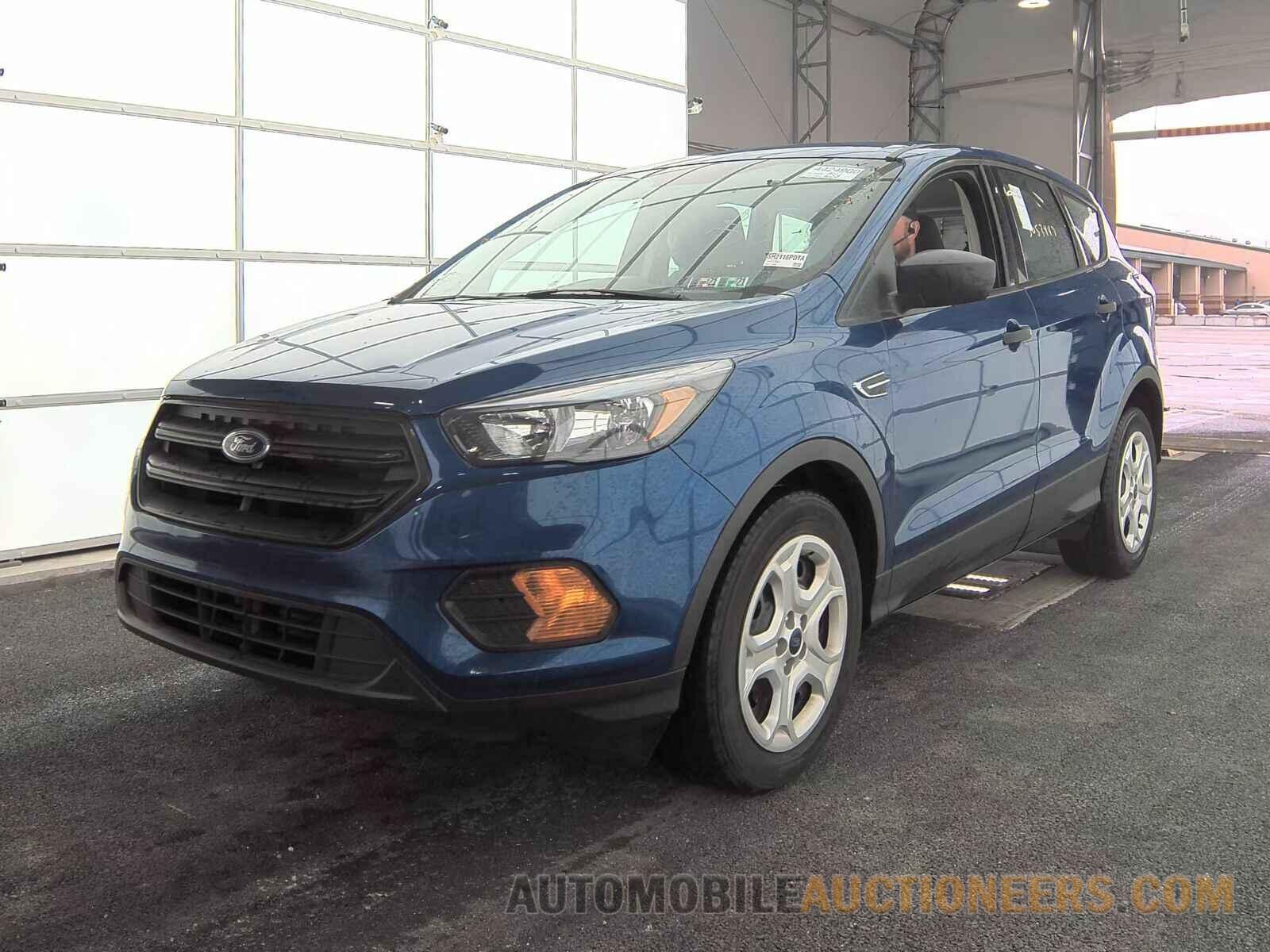 1FMCU0F71JUC99655 Ford Escape 2018