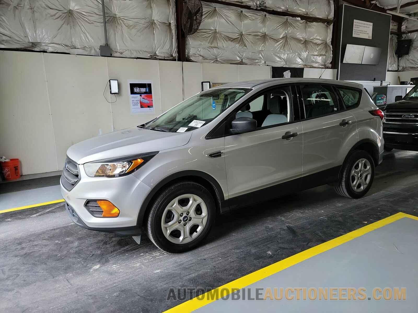 1FMCU0F71KUA38267 Ford Escape 2019