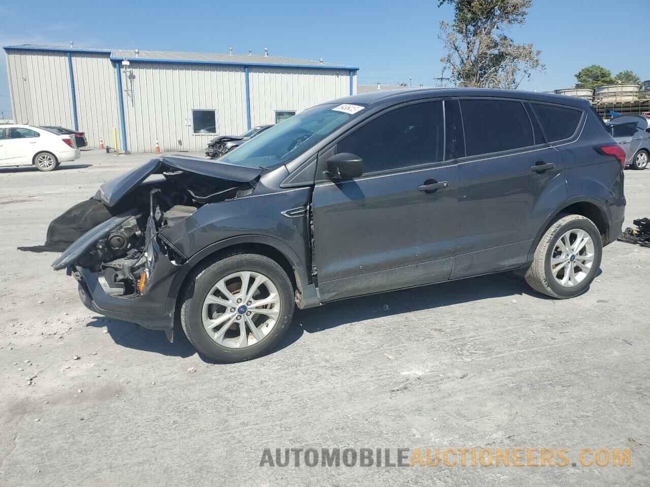 1FMCU0F71KUB00556 FORD ESCAPE 2019