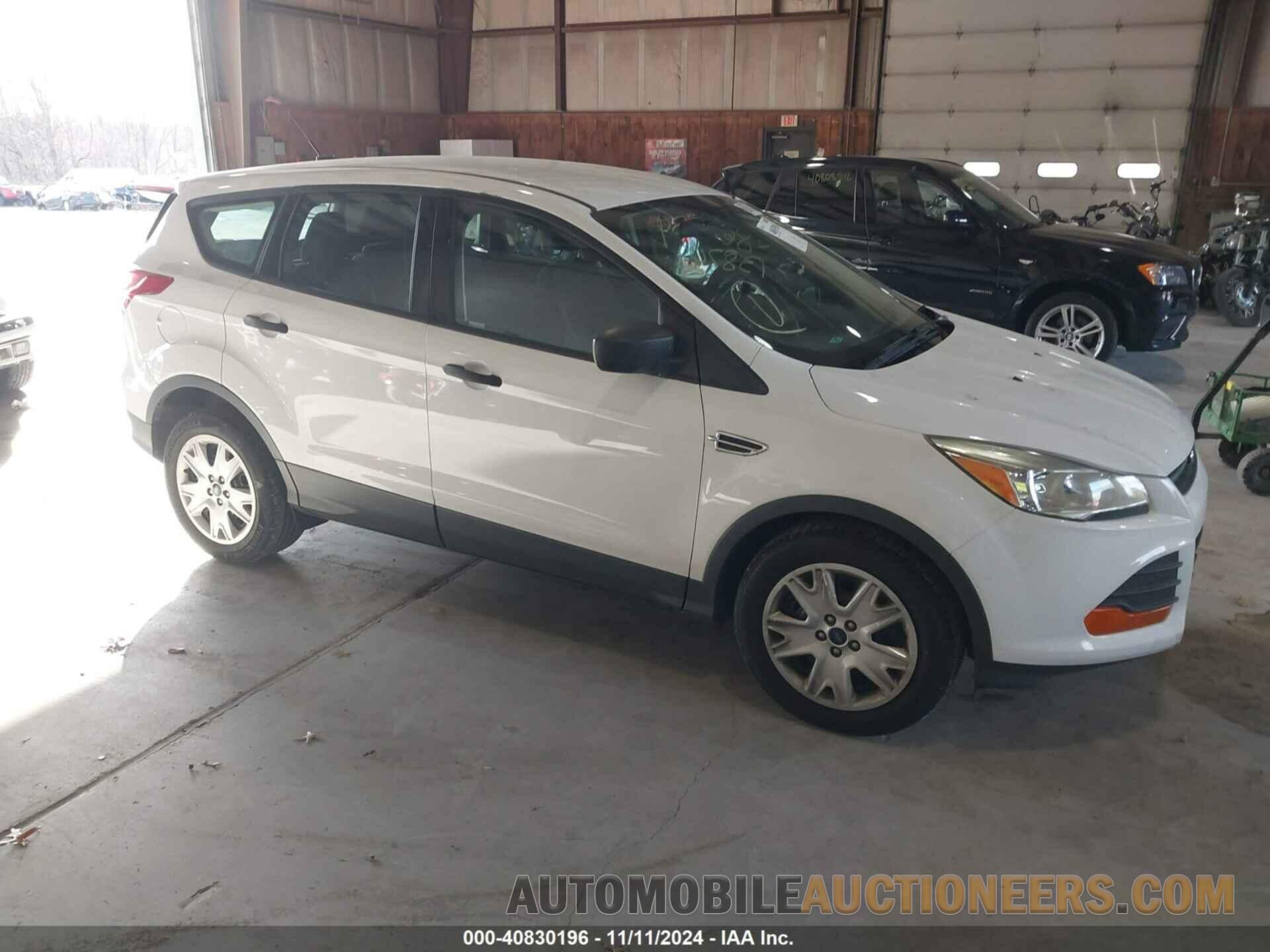 1FMCU0F72FUA02433 FORD ESCAPE 2015